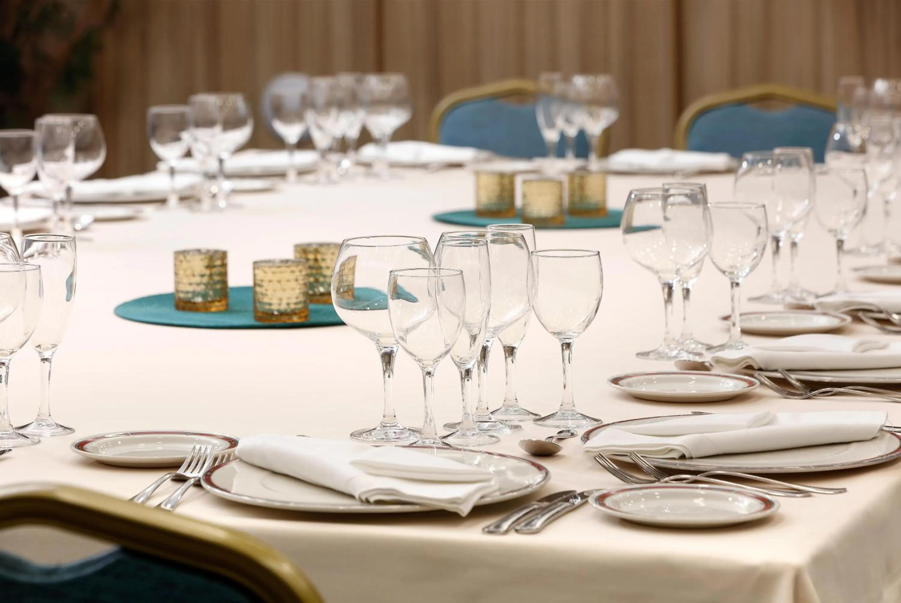 Restaurant/places to eat in HCC Montblanc