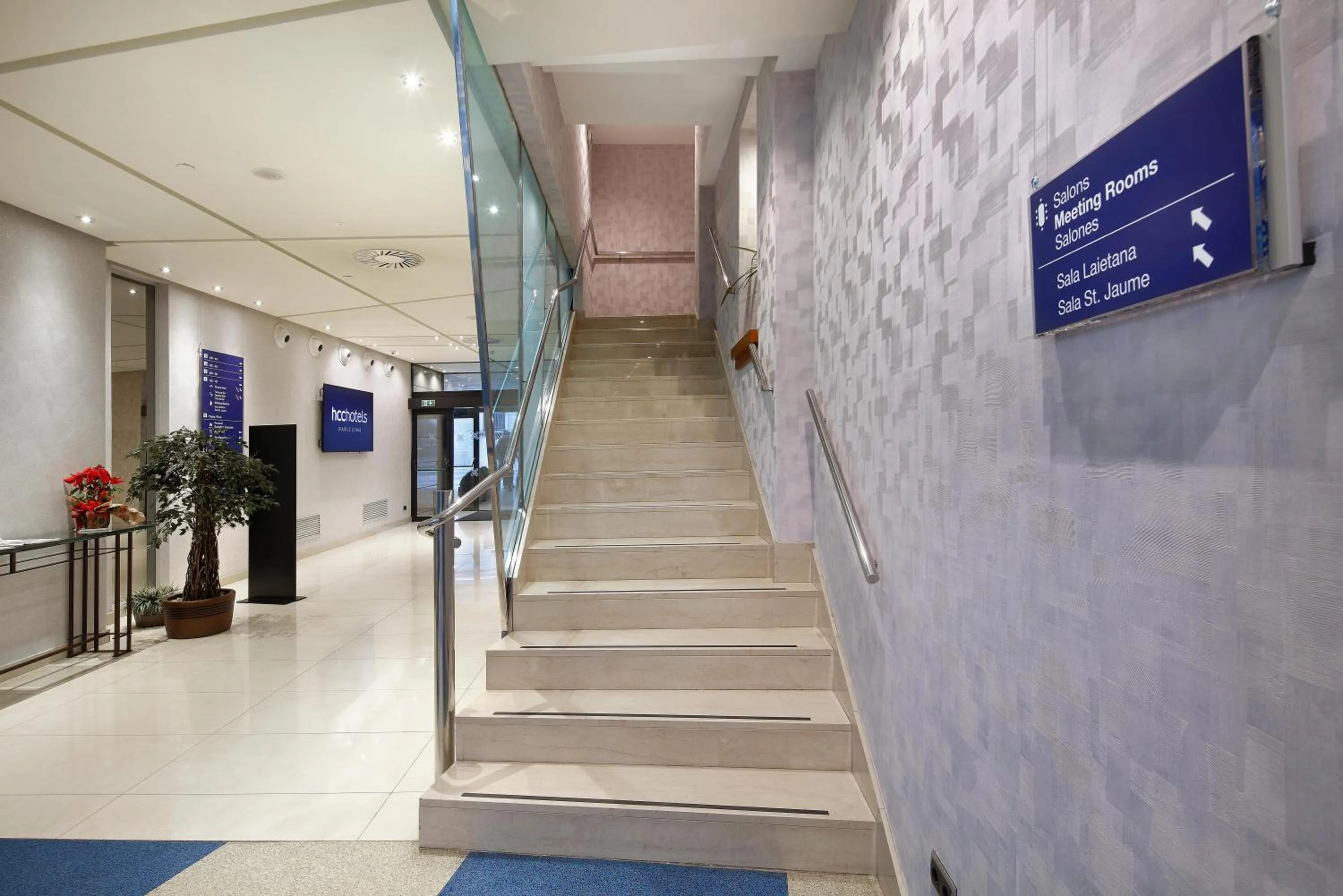 Lobby or reception in HCC Montblanc