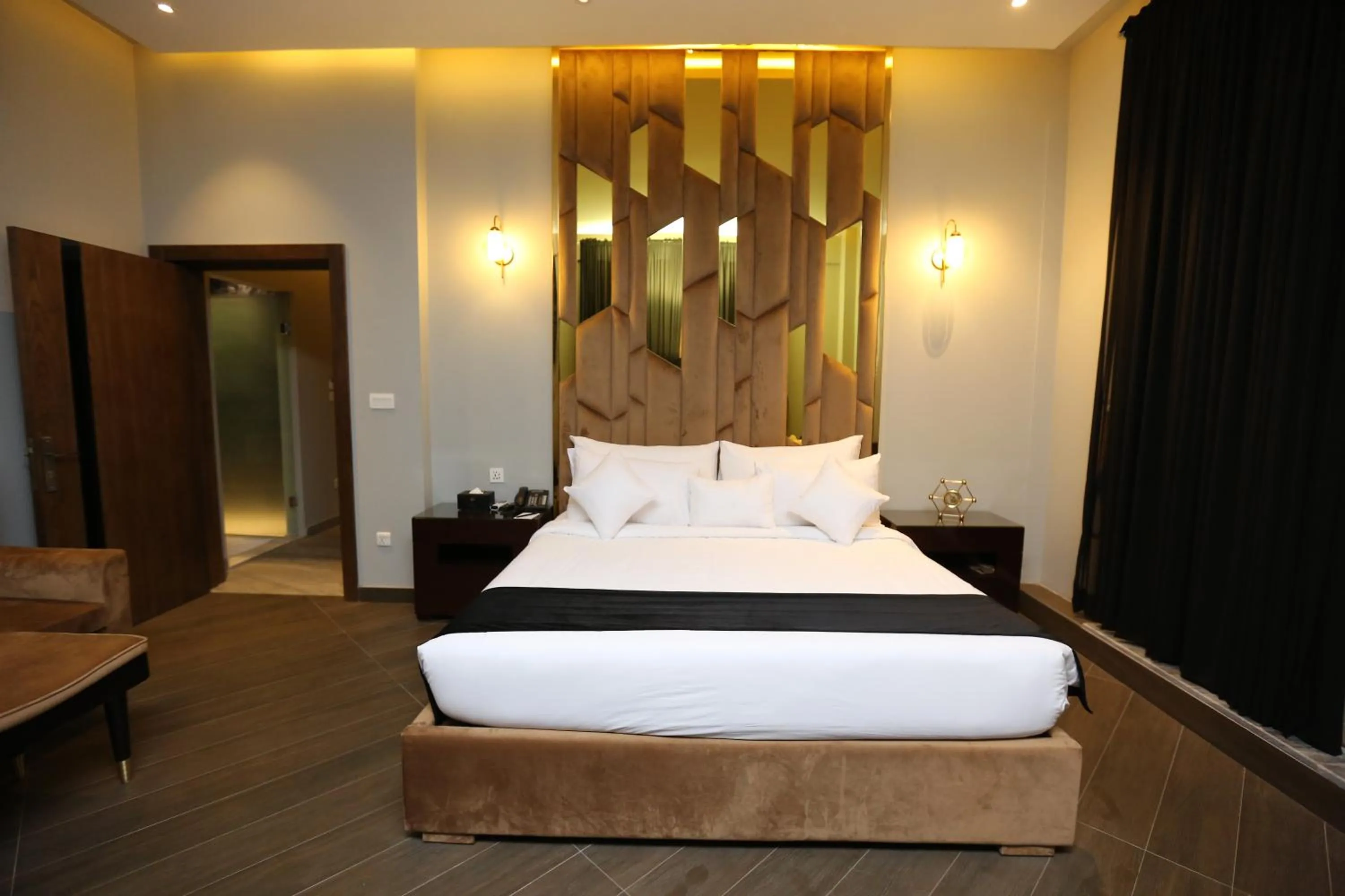 Bed in The Orchard Hotel Lahore