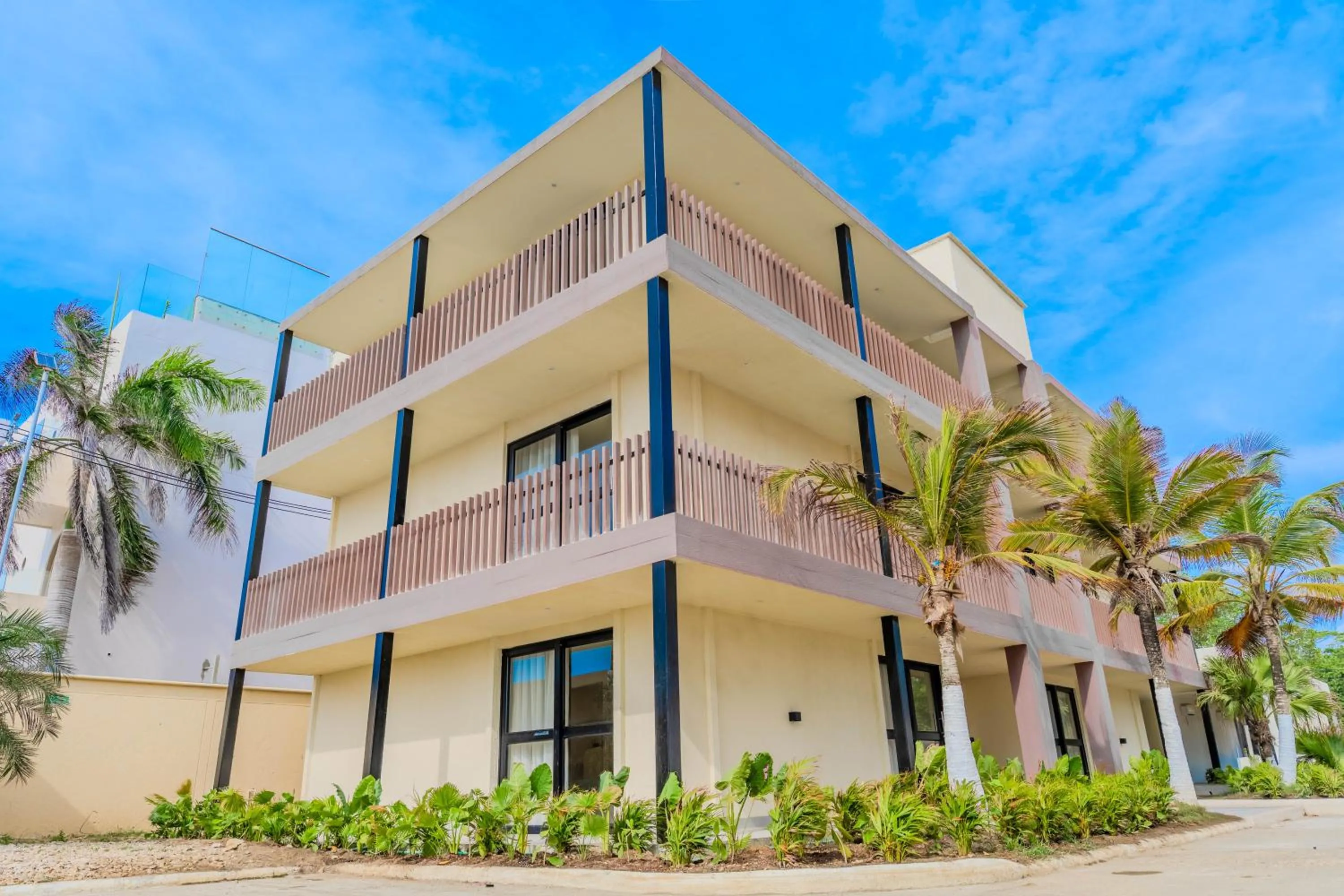 Property building in Makáry Beach Tolú by Bernalo Hotels