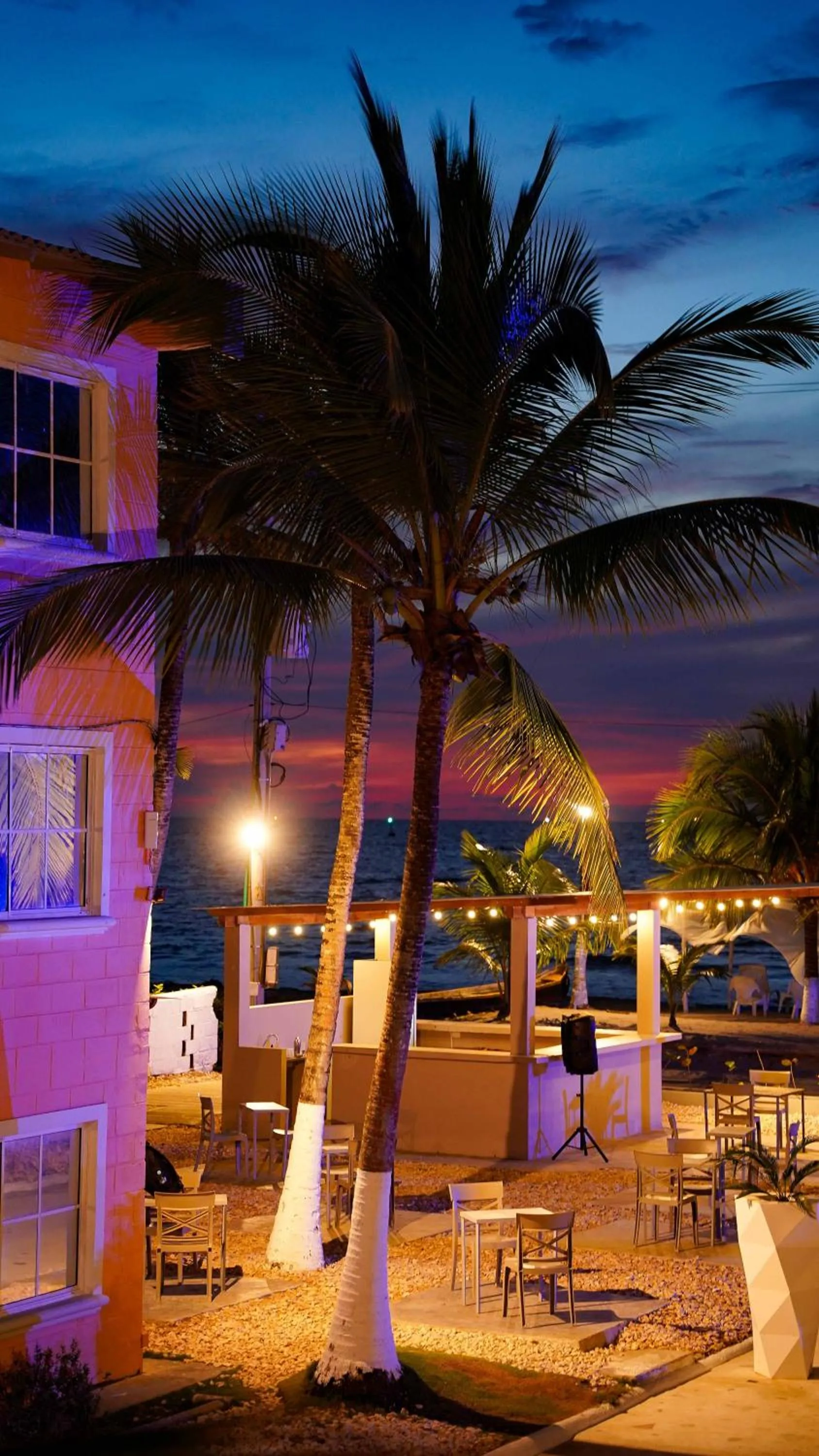 Night in Makáry Beach Tolú by Bernalo Hotels