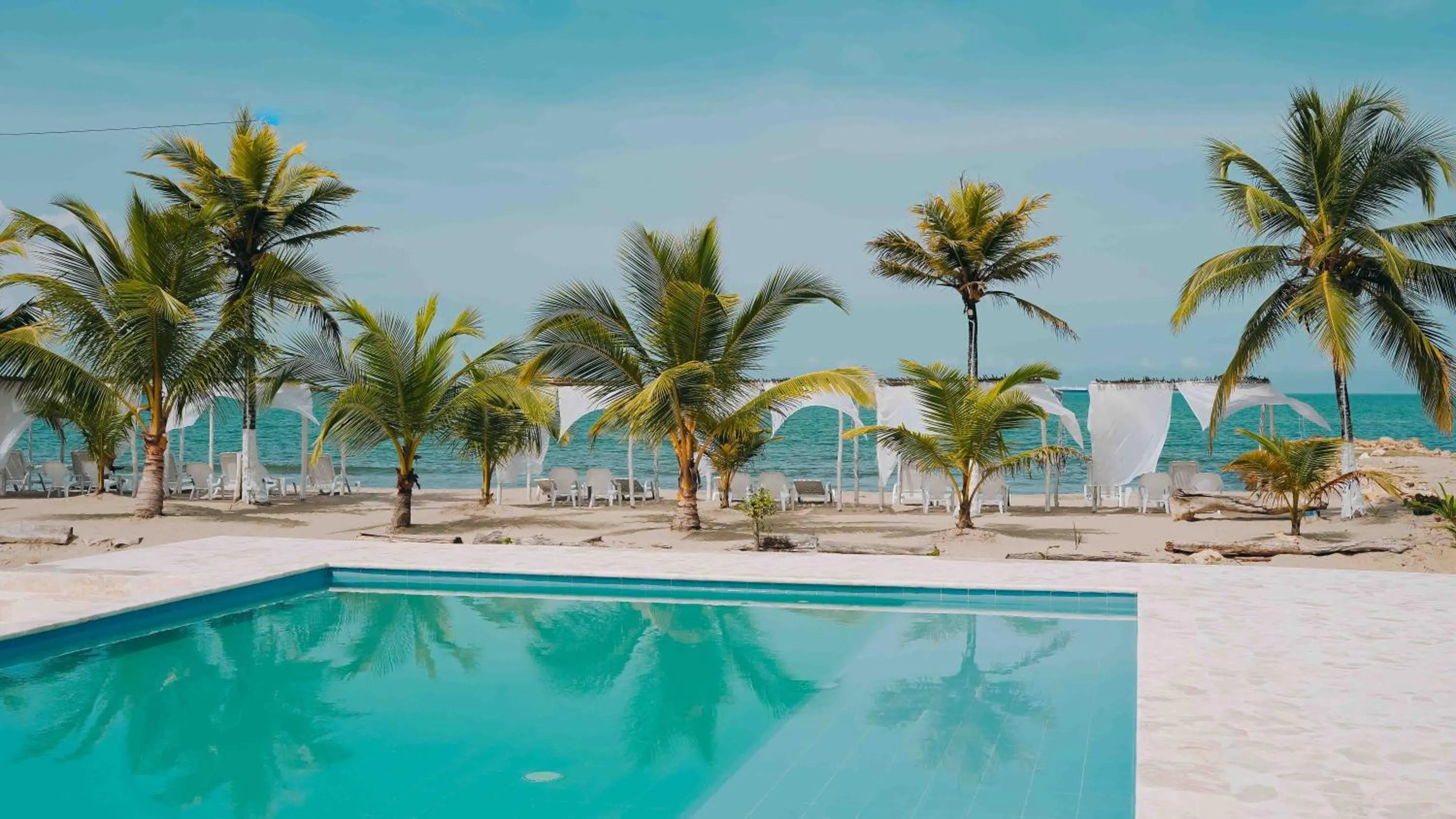 Pool view in Makáry Beach Tolú by Bernalo Hotels