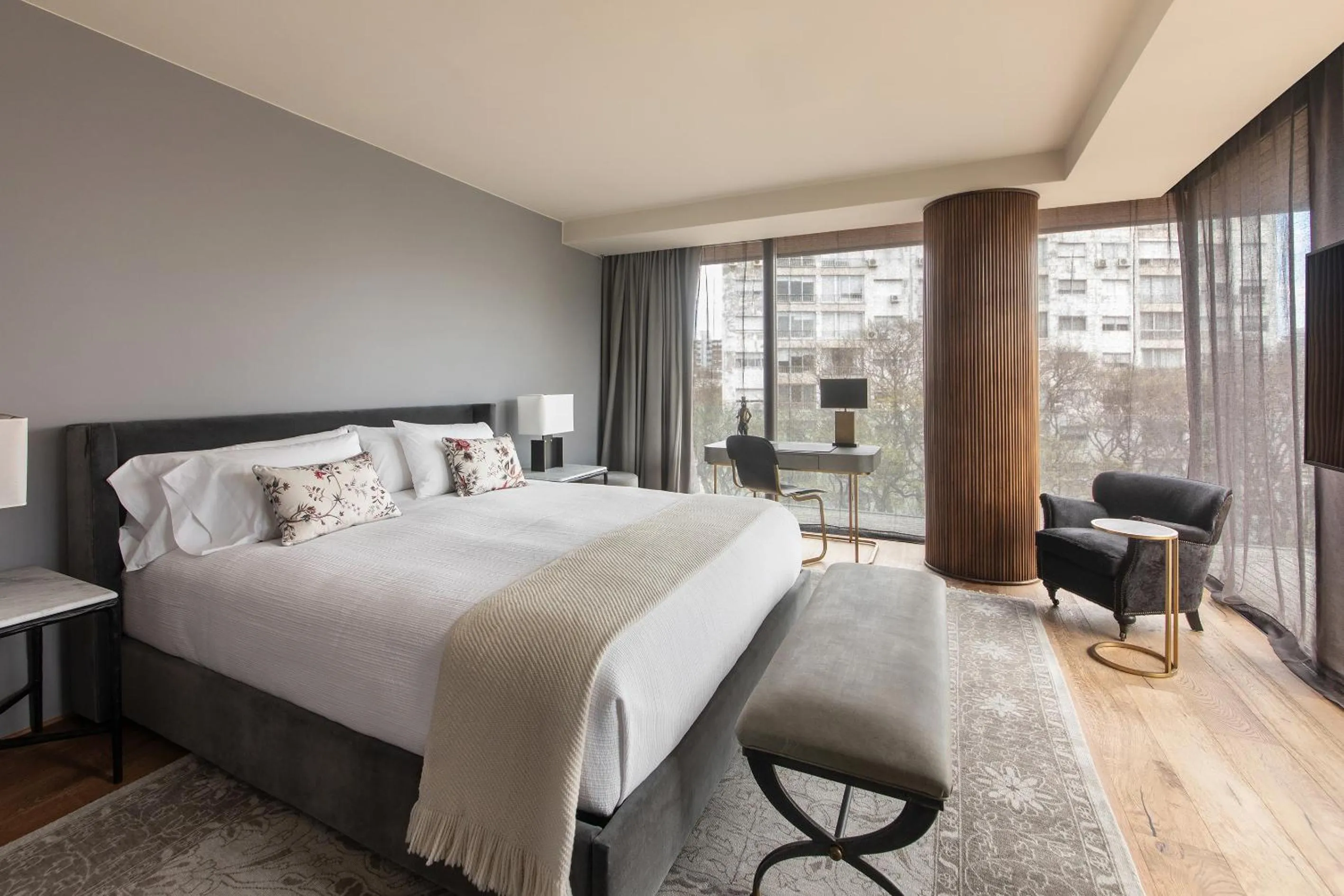 Bedroom, Bed in Hotel Montevideo - Leading Hotels of the World