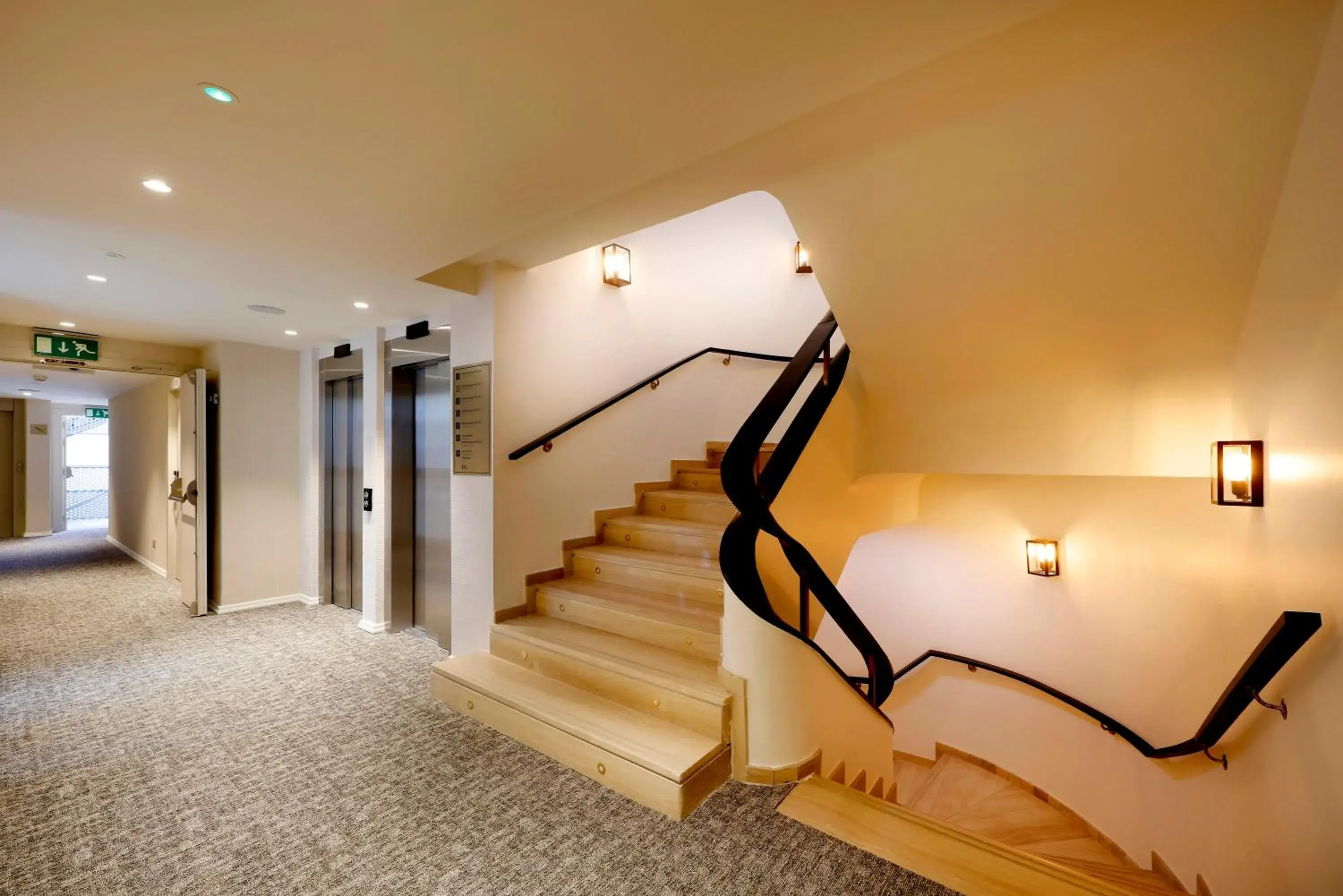 Lobby or reception in Eurostars Madrid Gran Vía Lobby or reception in Eurostars Madrid Gran Vía