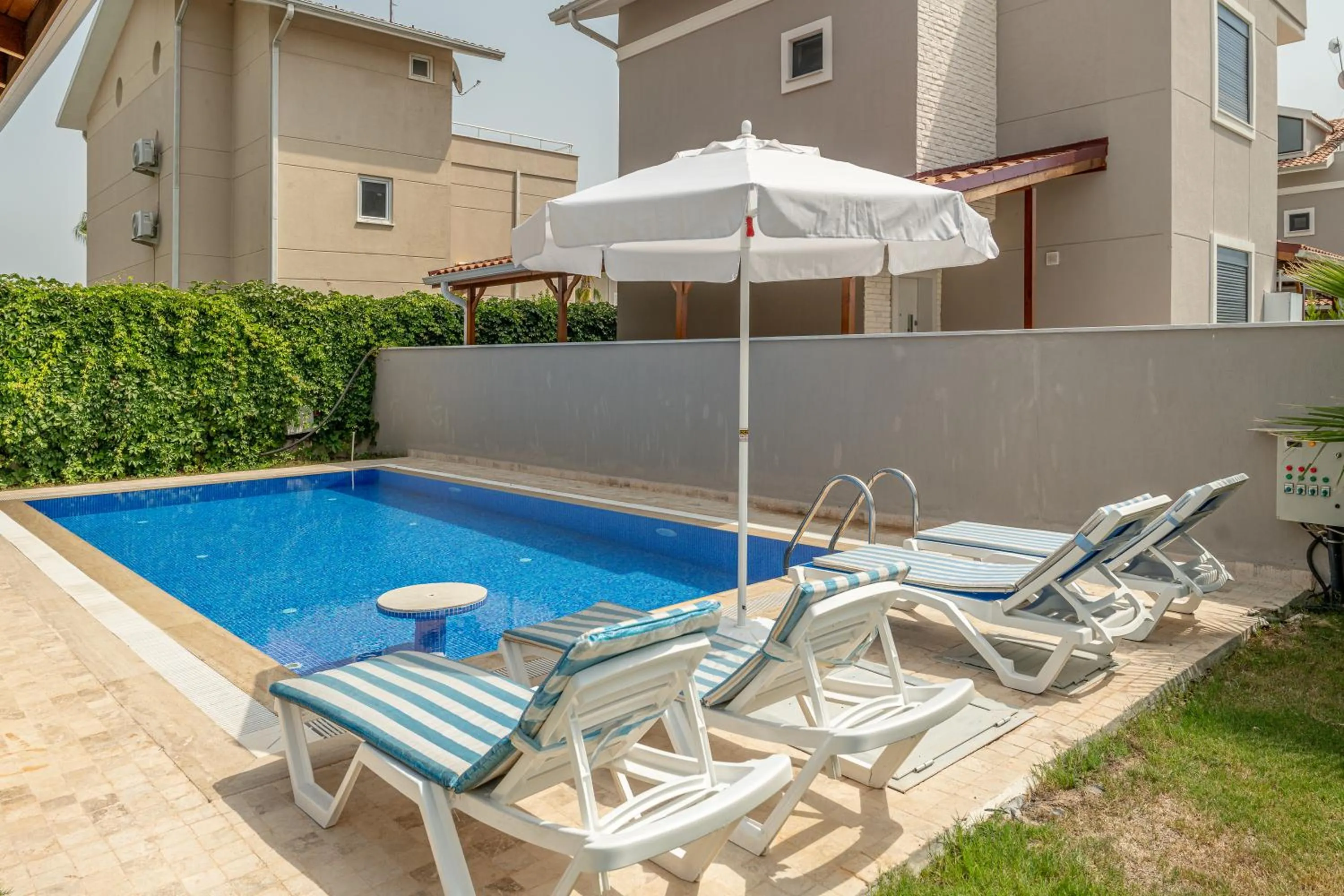 Property building in Paradise Town Villa Majesty