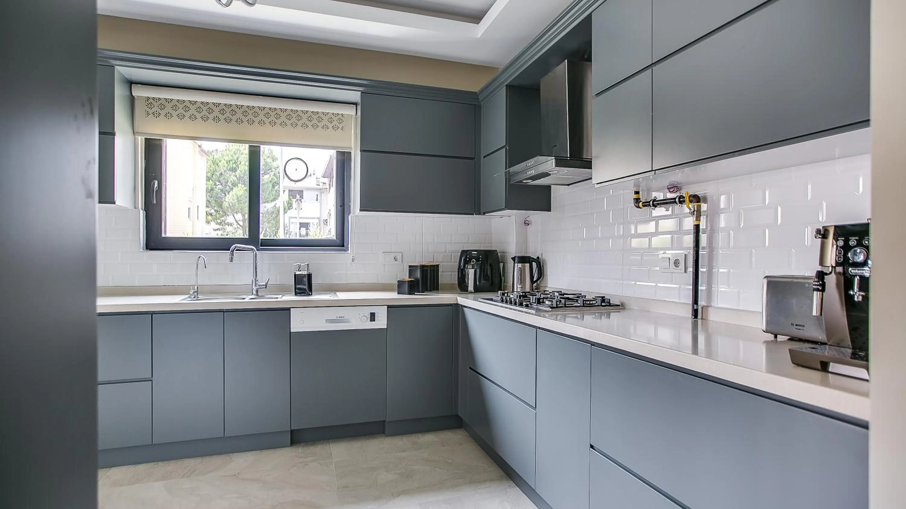 Coffee/tea facilities in Paradise Town Villa Majesty