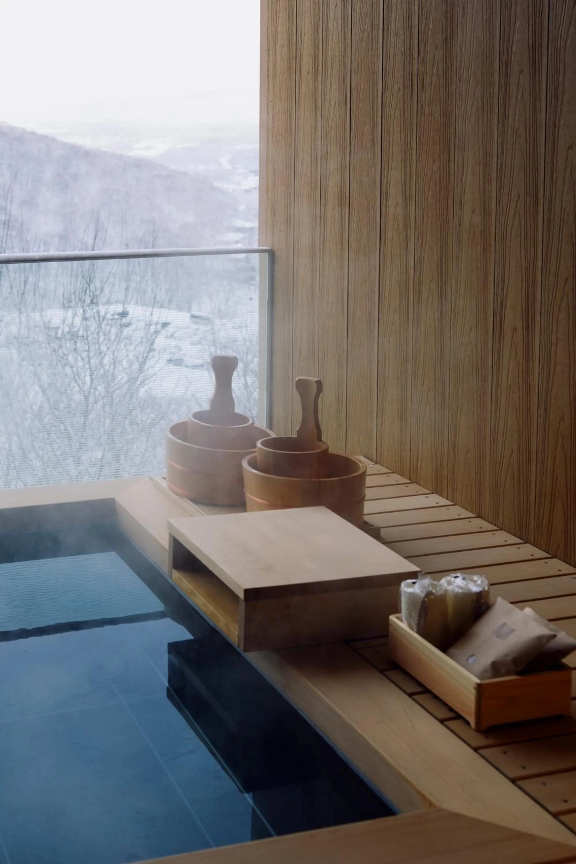 Hot Spring Bath in MUWA NISEKO