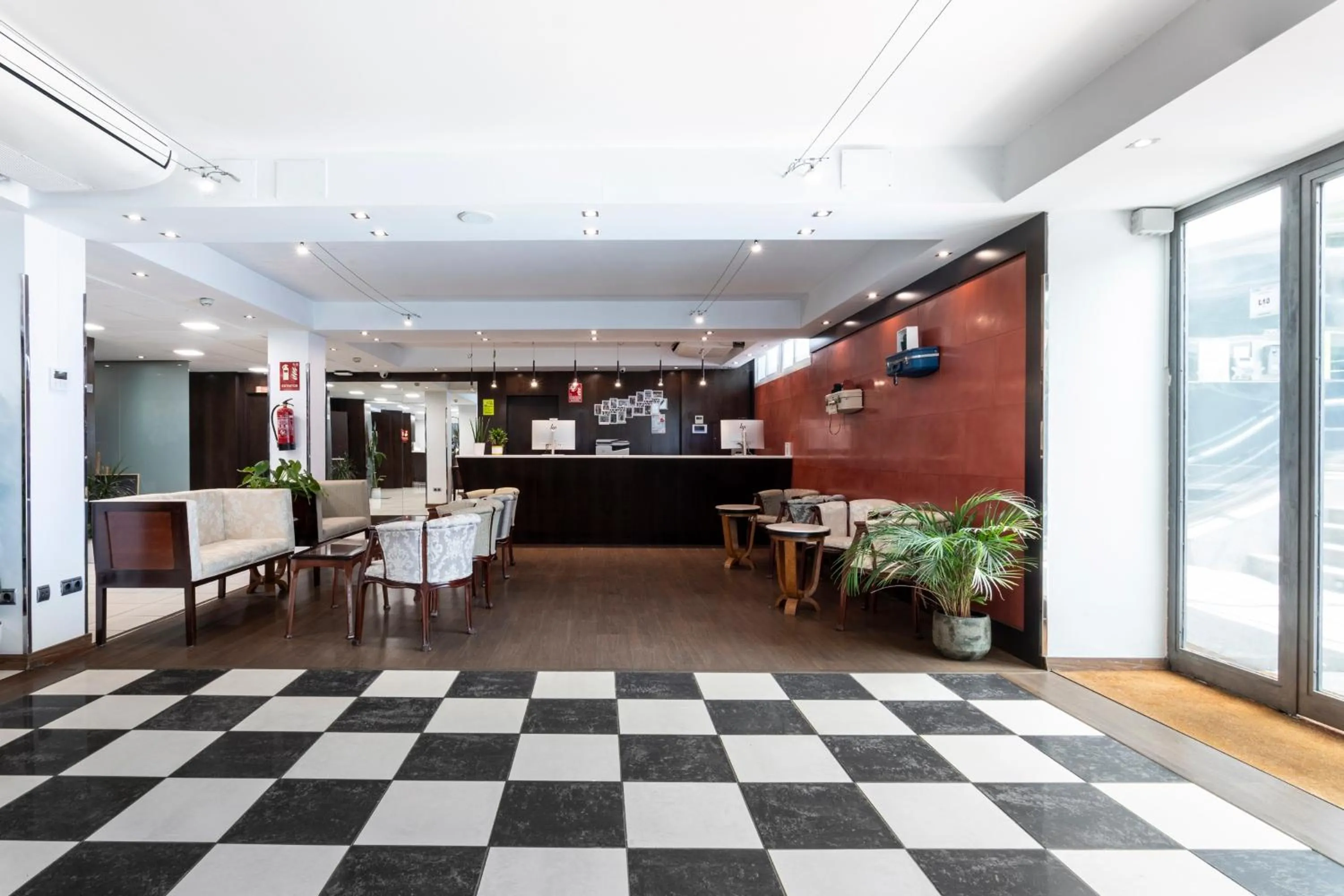Lobby or reception in Petit Palace Arturo Soria Alcalá