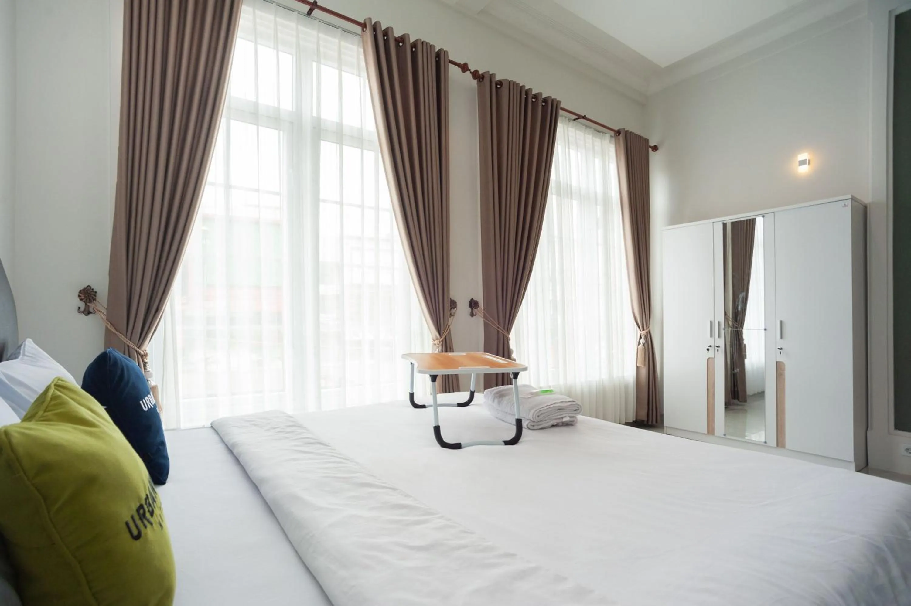 Bedroom, Bed in Urbanview Hotel Bong Gajah Lampung