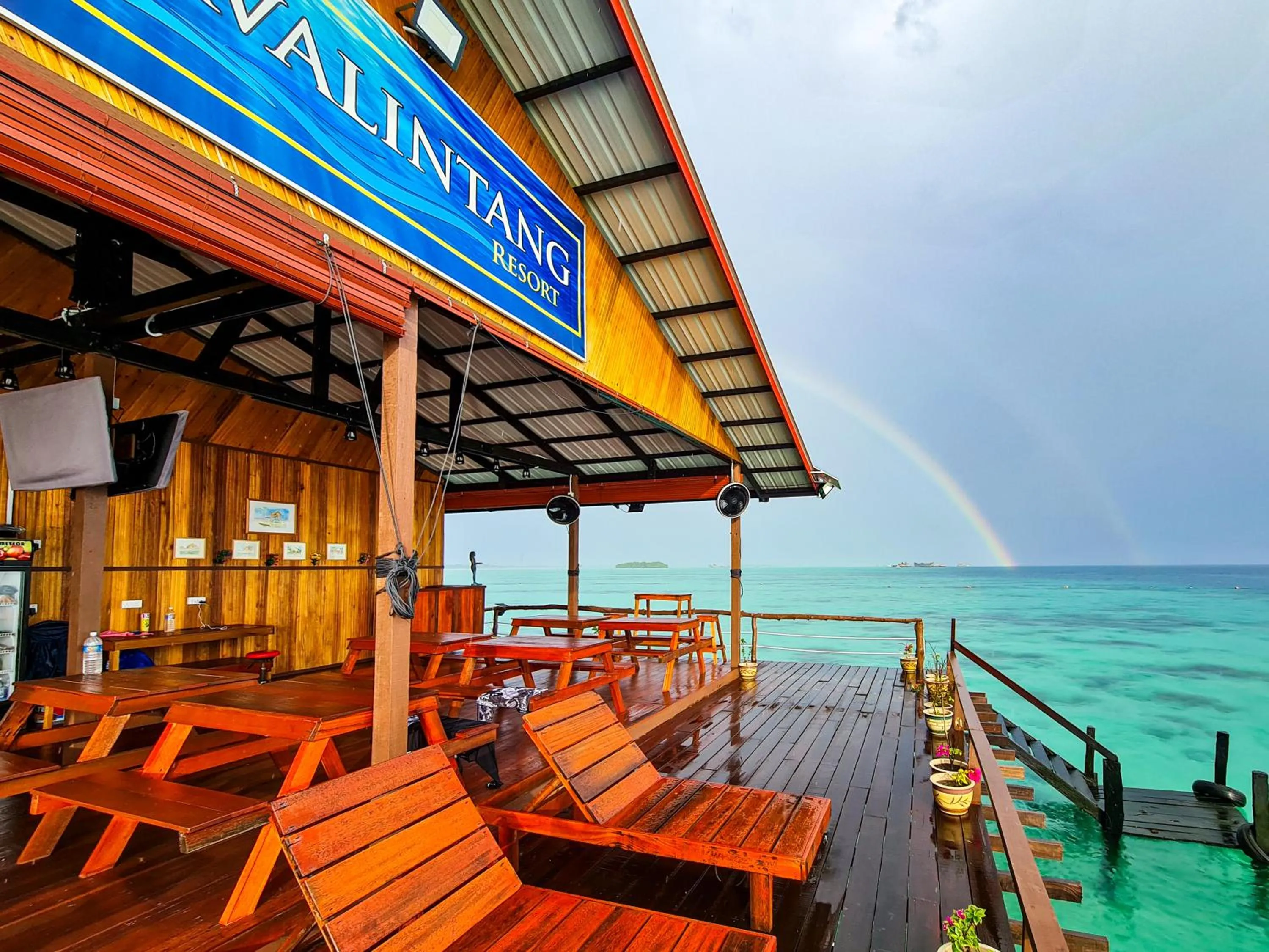 Property building in Pavalintang Resort