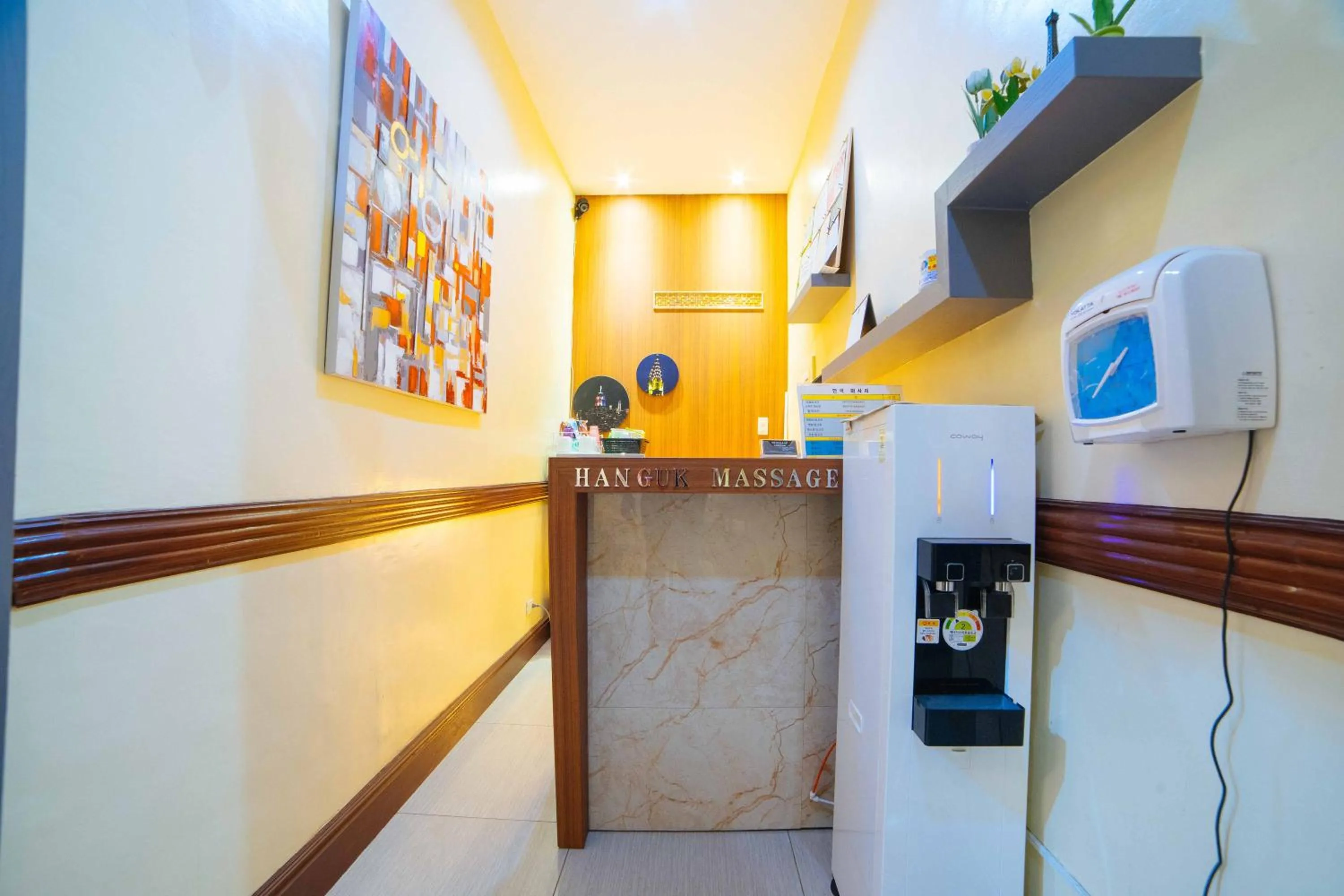 Spa and wellness centre/facilities in Hotel Vanna Angeles City Pampanga by RedDoorz