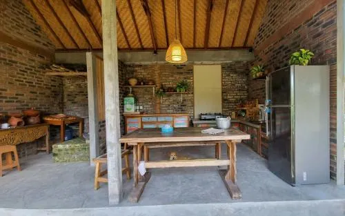 Kitchen or kitchenette in Sirya Farm House
