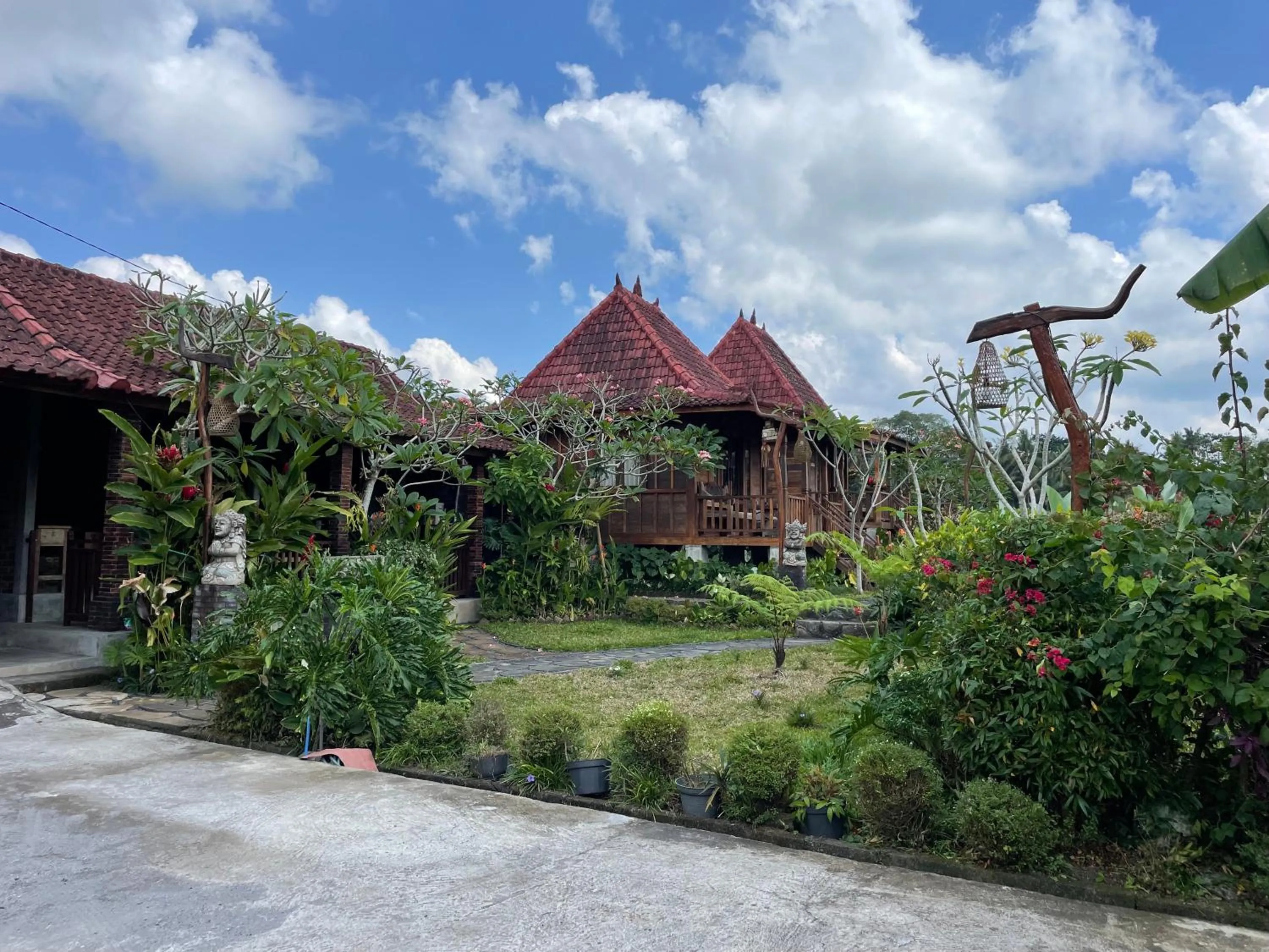 Property building in Sirya Farm House