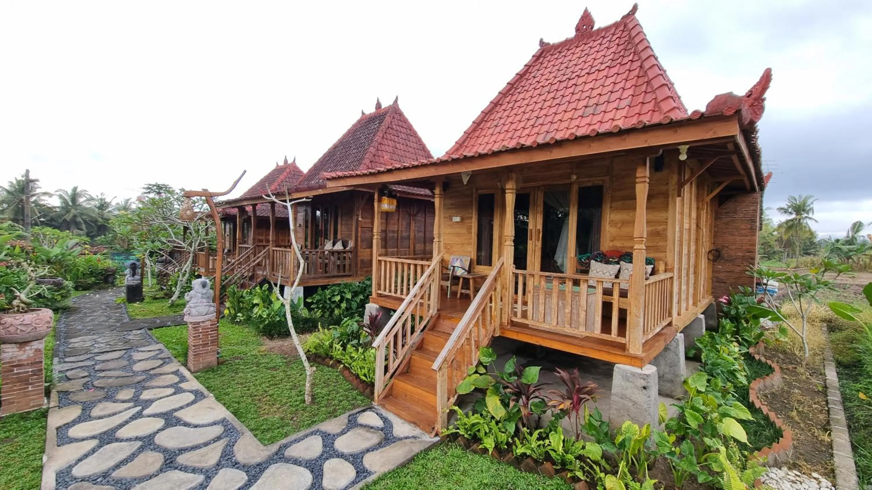 Property building in Sirya Farm House