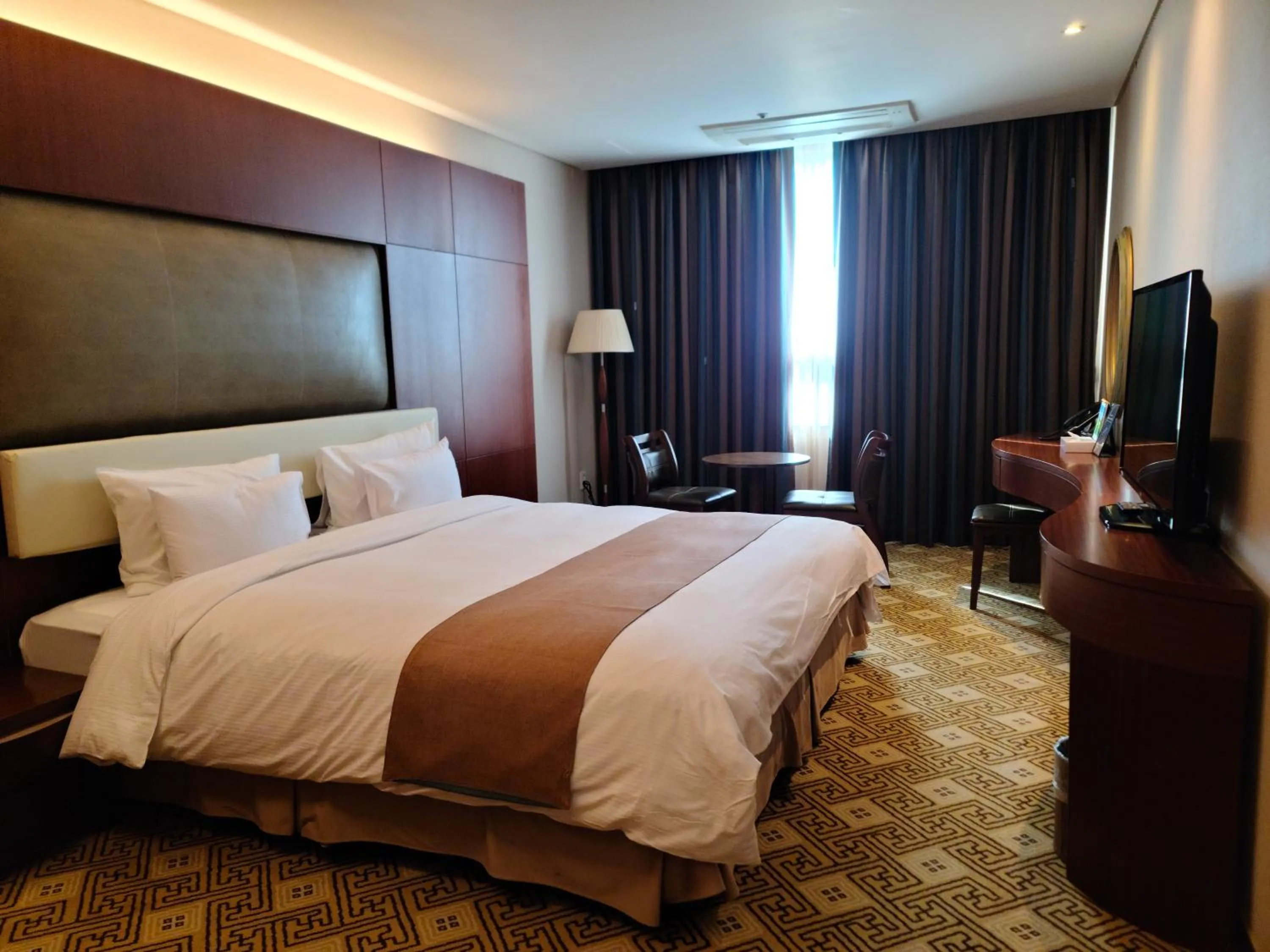 Bed in Sun Valley Hotel