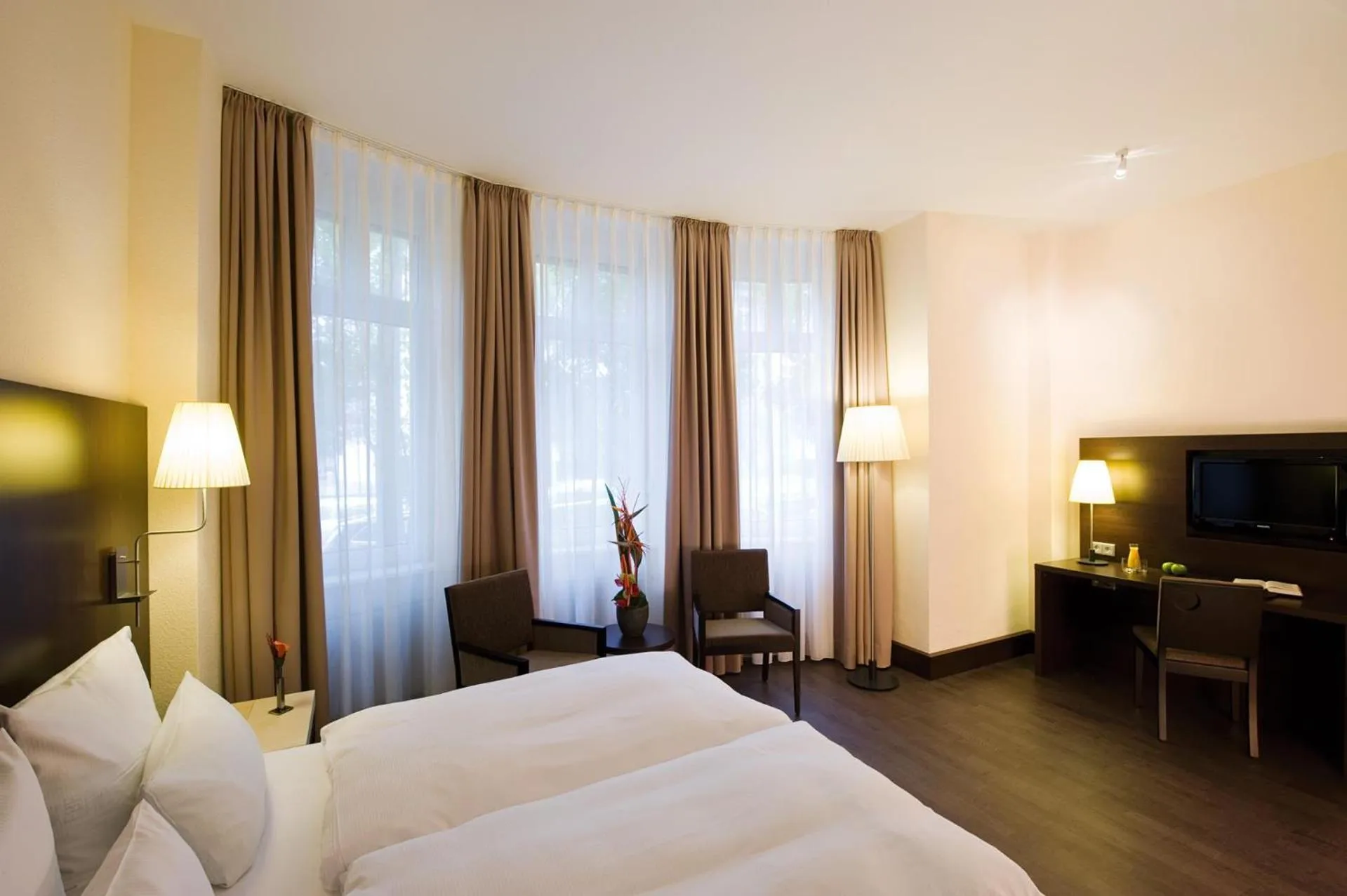 Bed in Villa Hotel Frankfurt by MZ HotelCollection