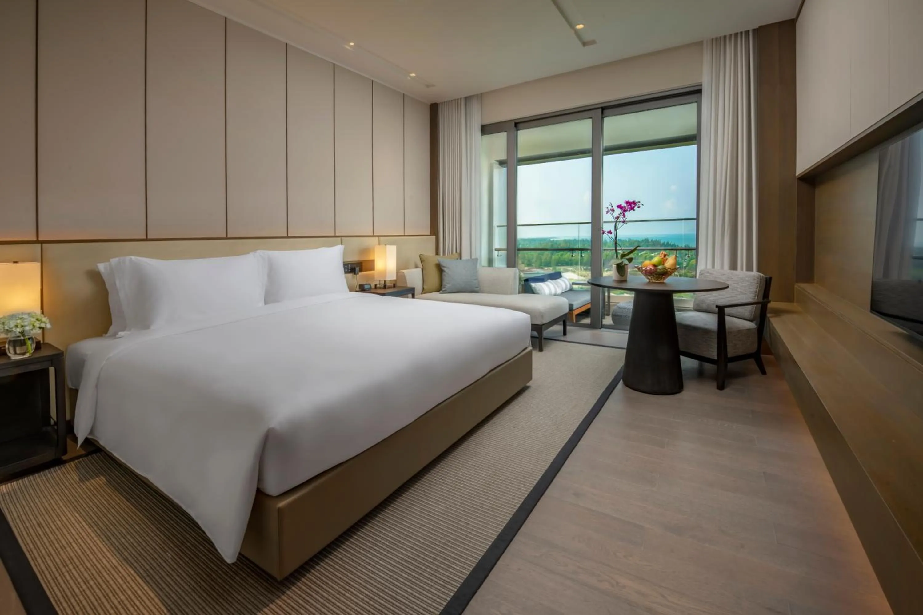 Bedroom, Bed in Hoiana Residences