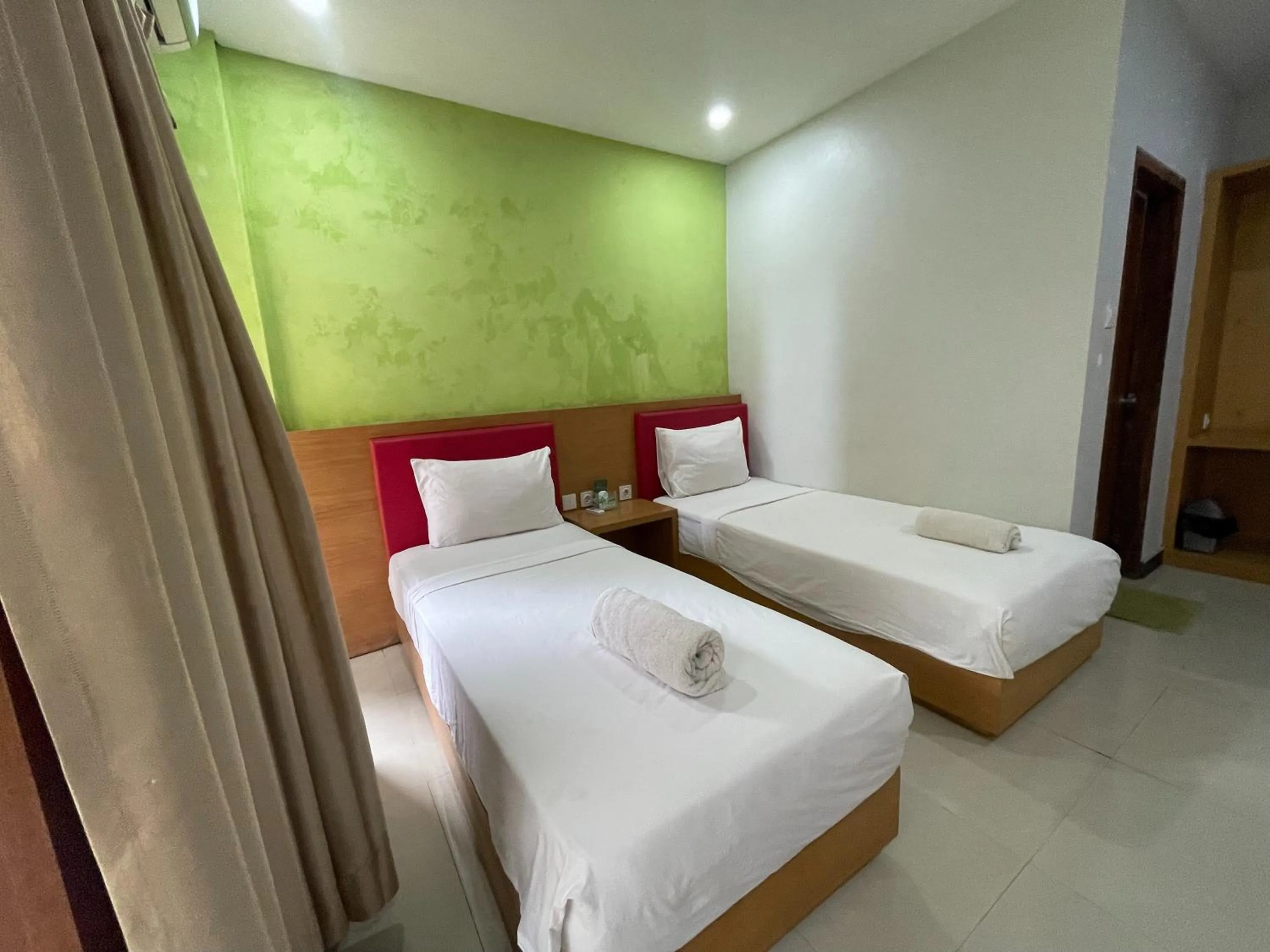 Bedroom, Bed in Melati Resort & Hotel Kuta Lombok