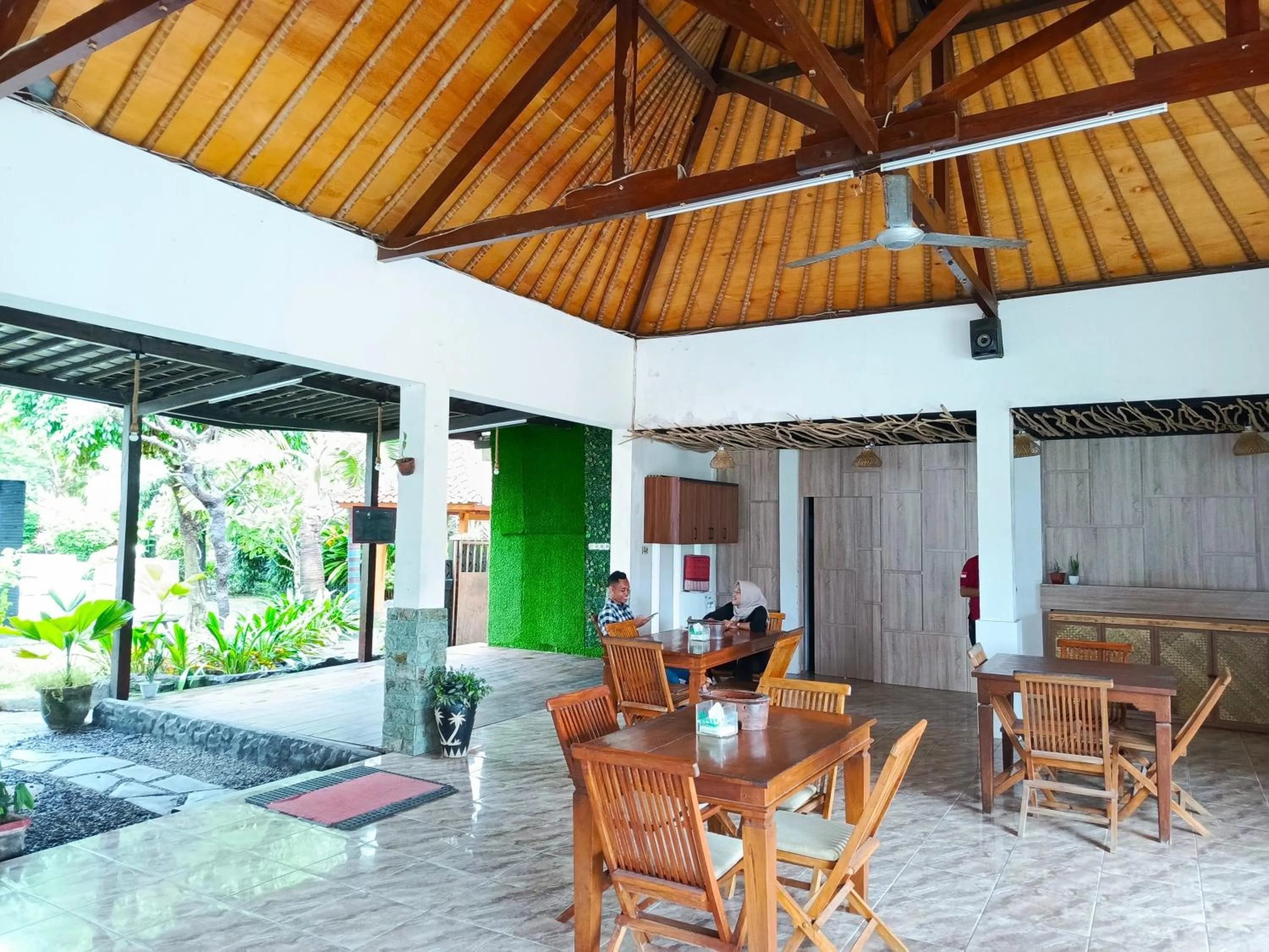 Restaurant/places to eat in Melati Resort & Hotel Kuta Lombok