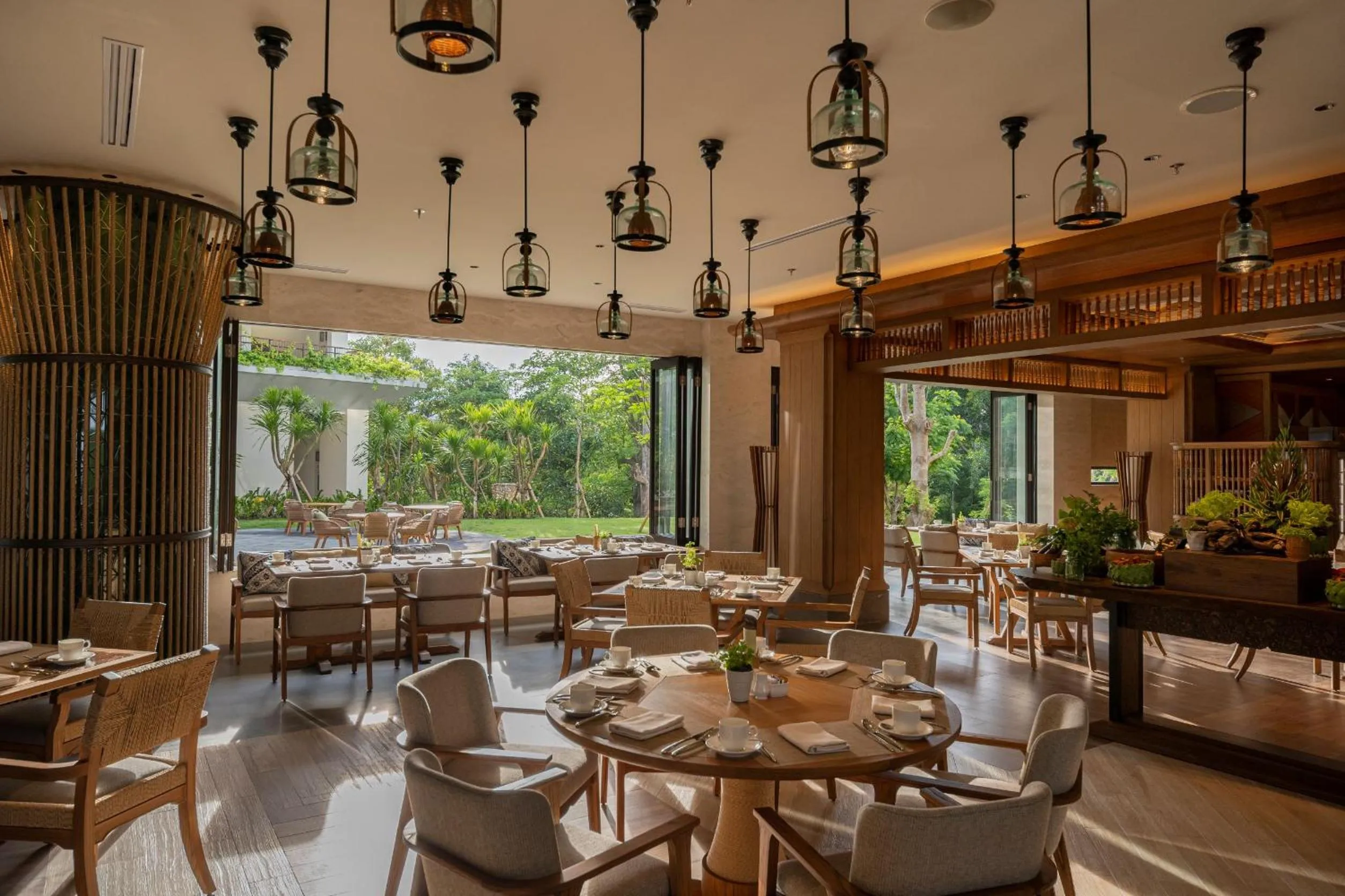 Restaurant/places to eat in AYANA Segara Bali