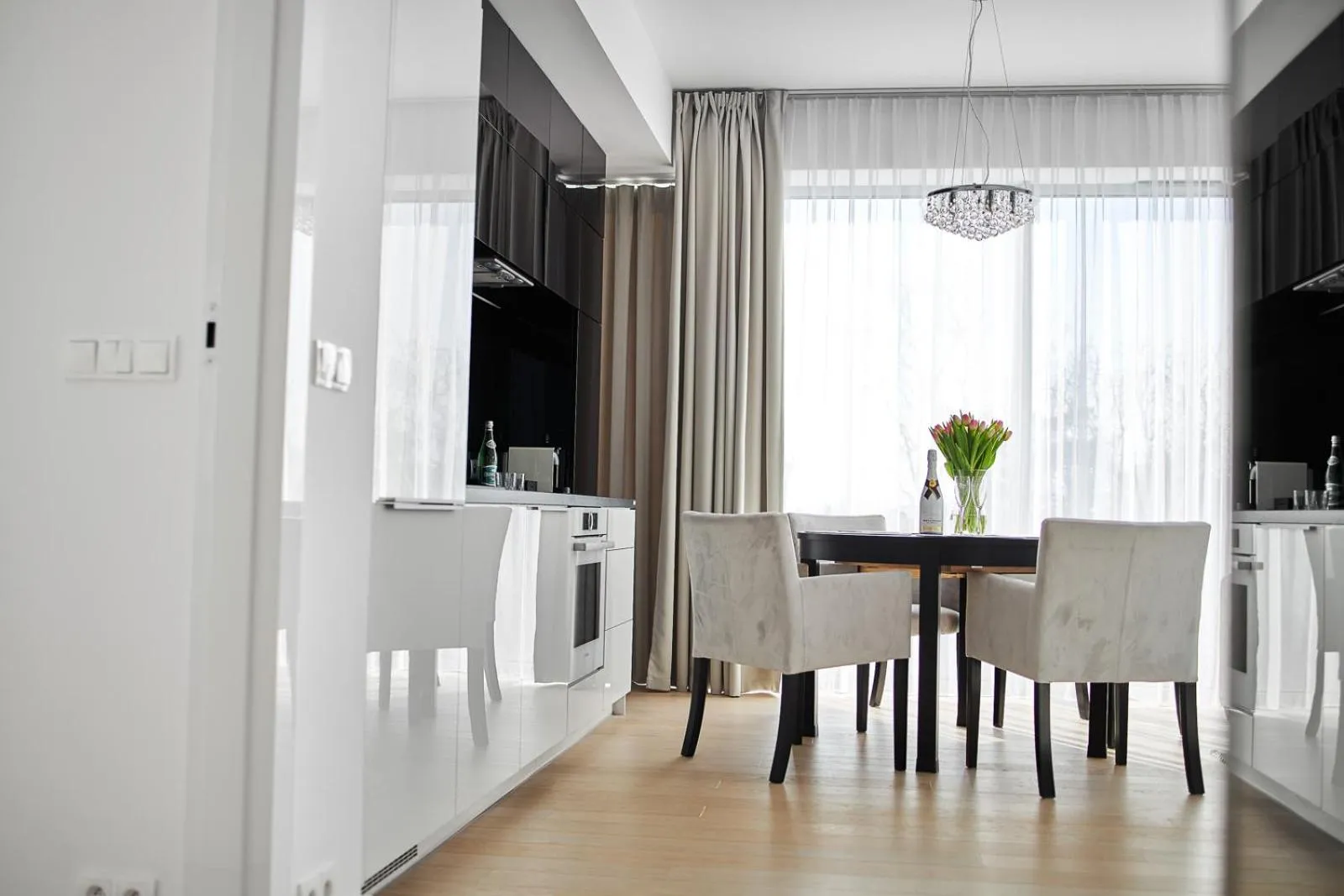 Kitchen or kitchenette in Dune Beach Resort - C