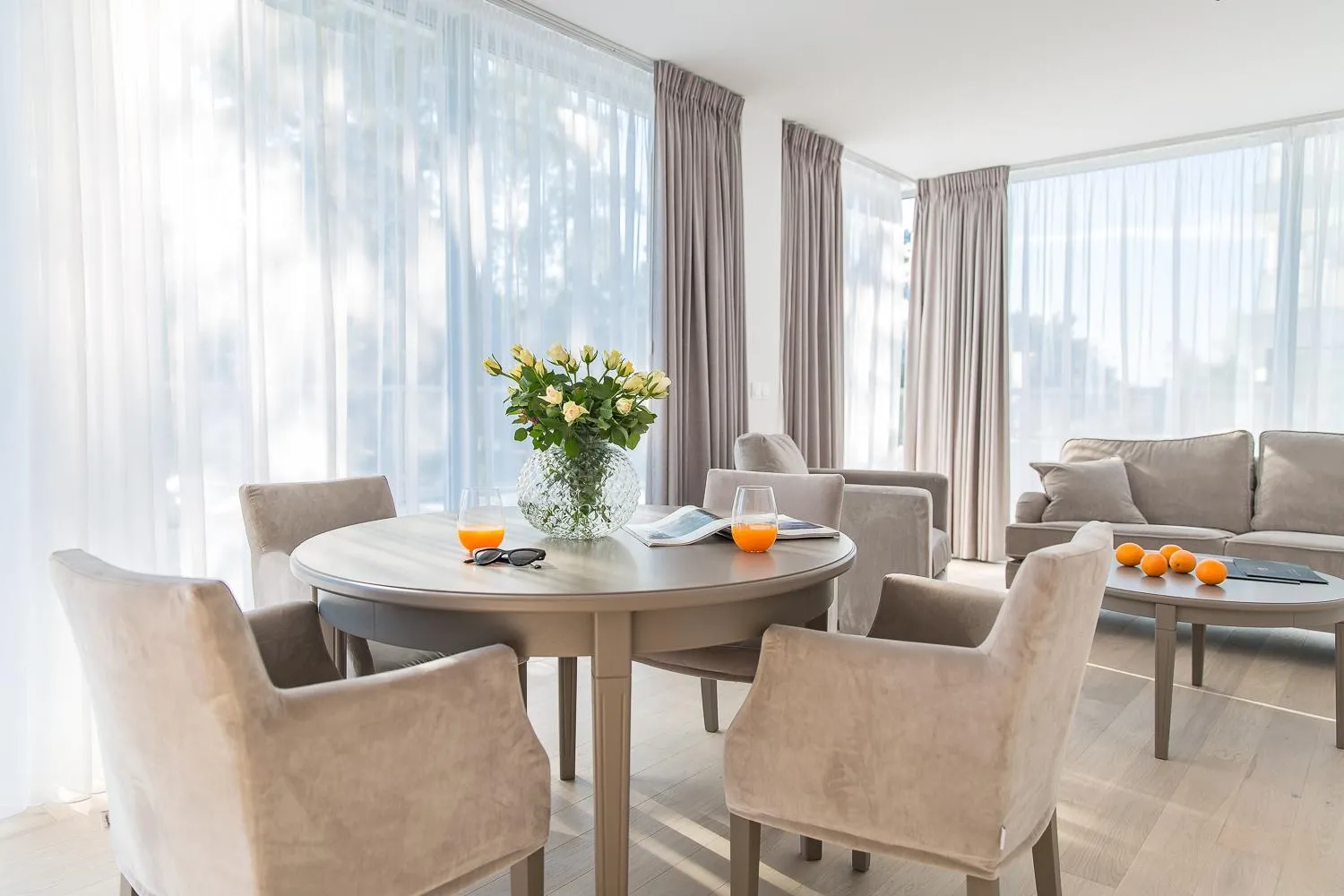 Living room in Dune Beach Resort - C