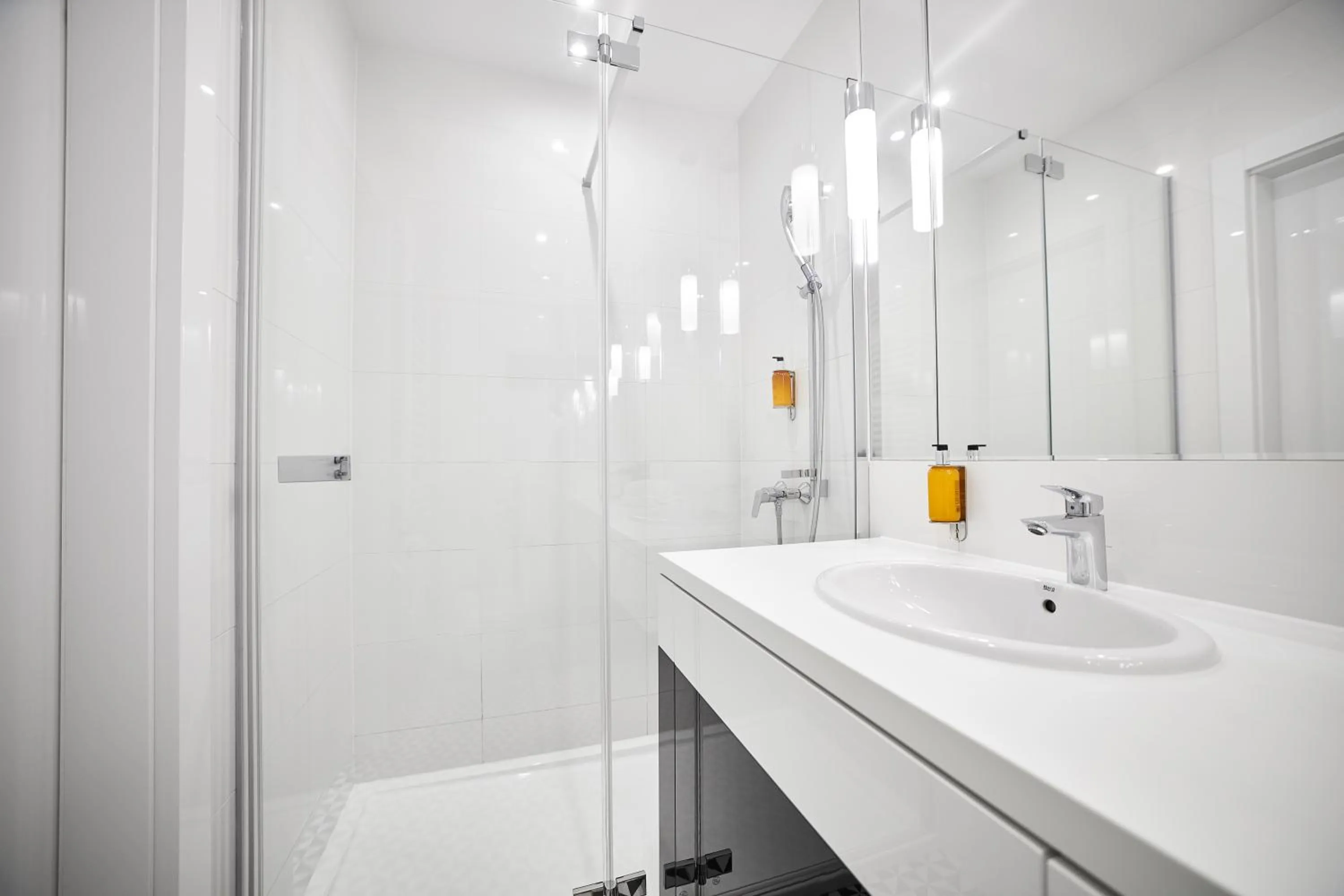 Shower in Dune Beach Resort - C