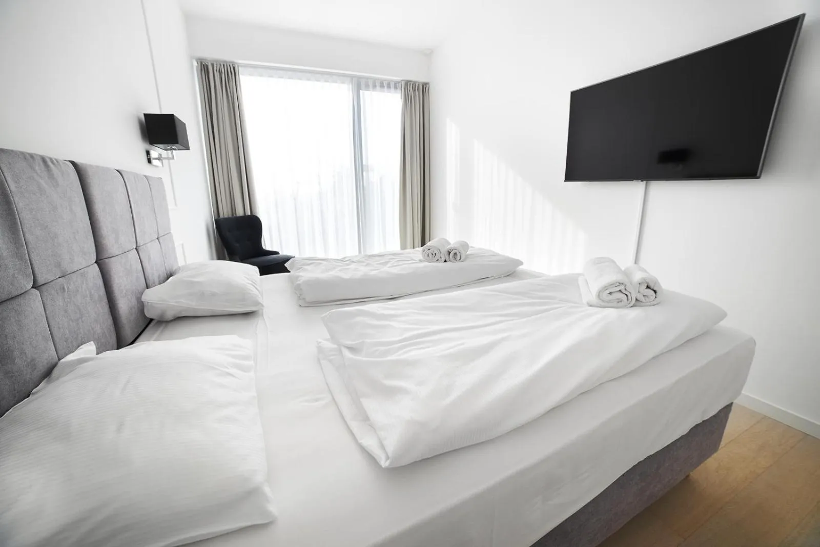 Bed in Dune Beach Resort - C