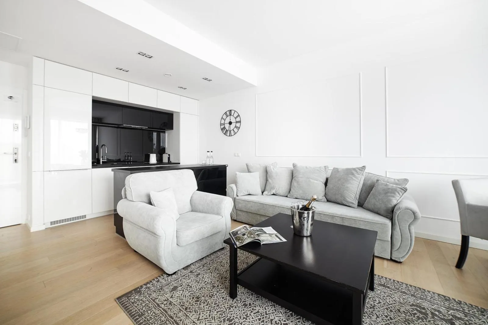 Living room in Dune Beach Resort - C