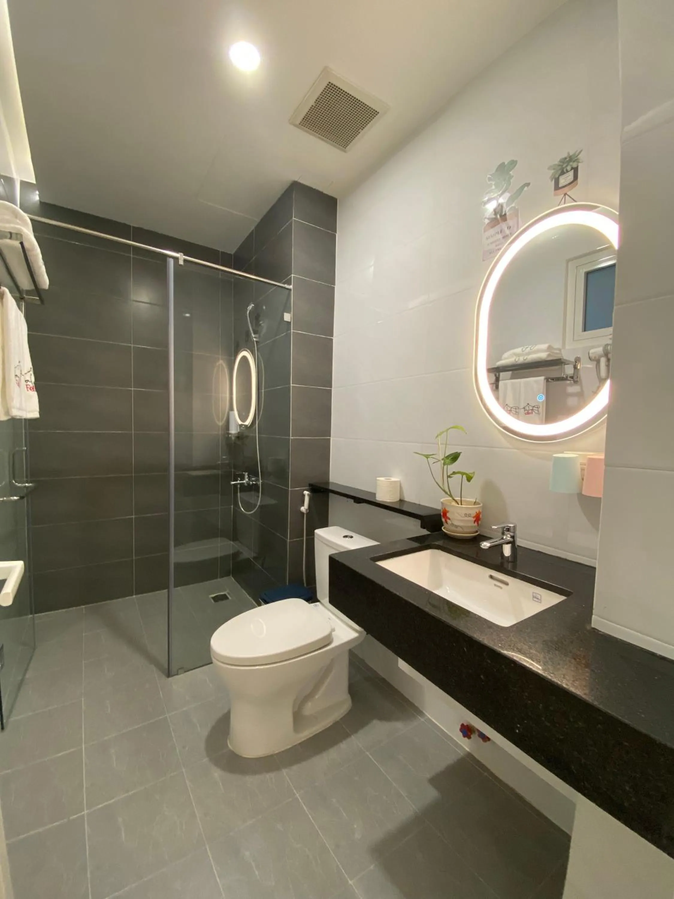 Bathroom in Feliz Dalat Homestay