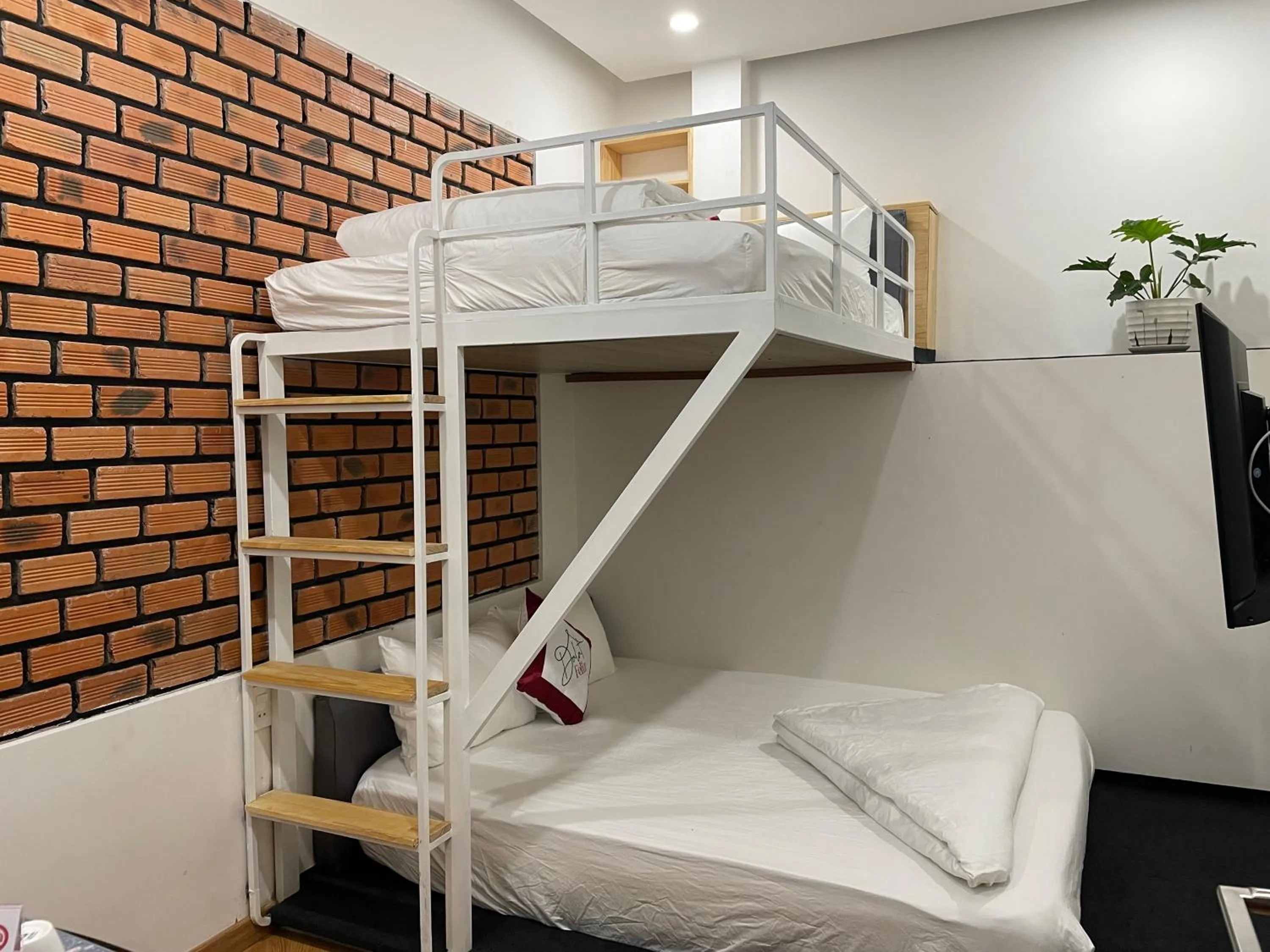 bunk bed, Bed in Feliz Dalat Homestay