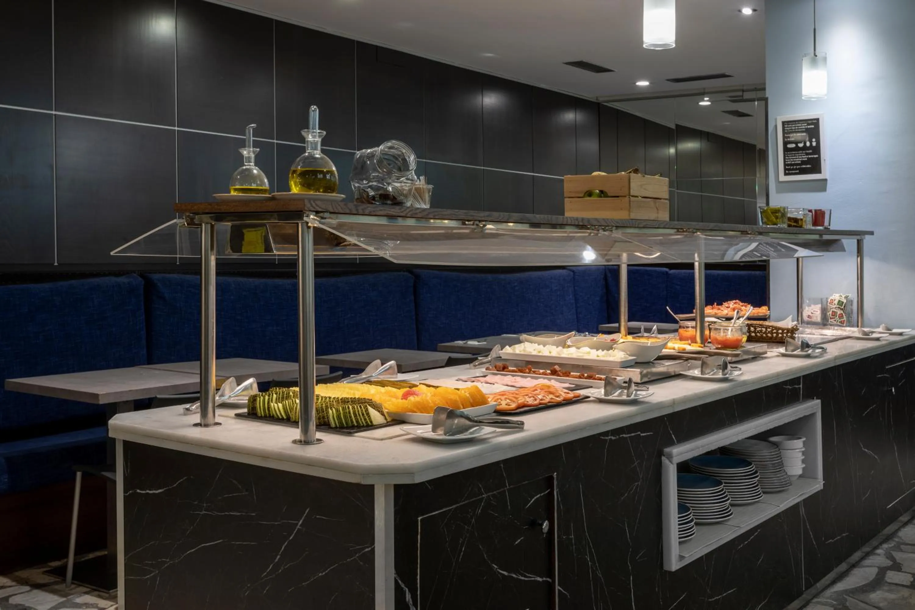 Food in Petit Palace Cliper-Gran Vía