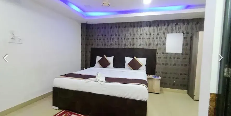 Bed in The Midland Bed in The Midland