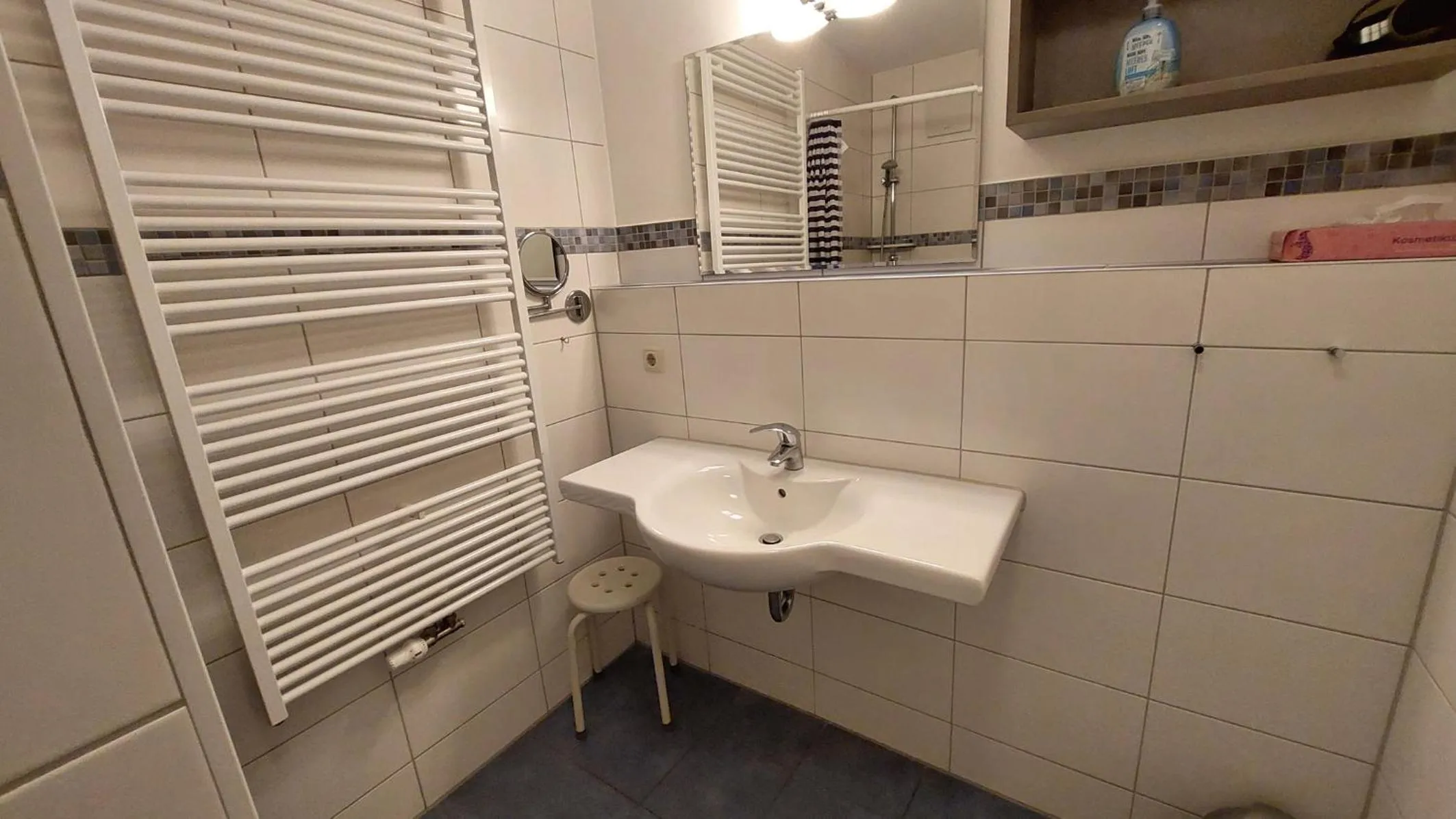 Bathroom in Villa Karina by Rujana