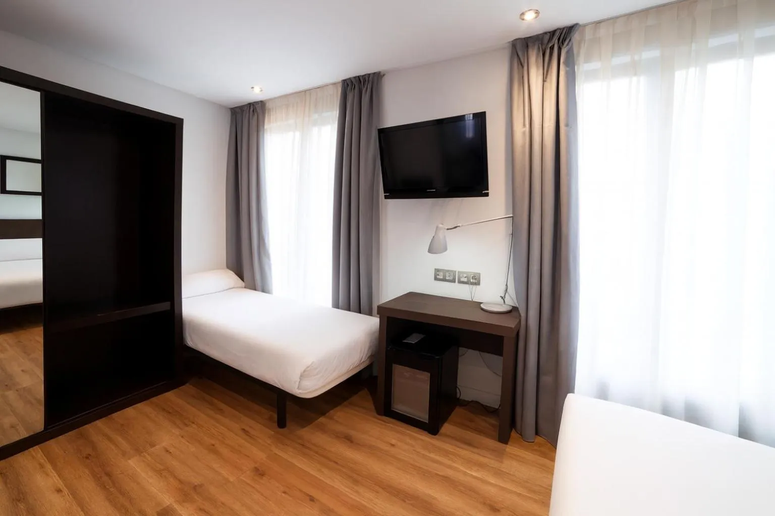 Bedroom, Bed in Petit Palace Arana Bilbao