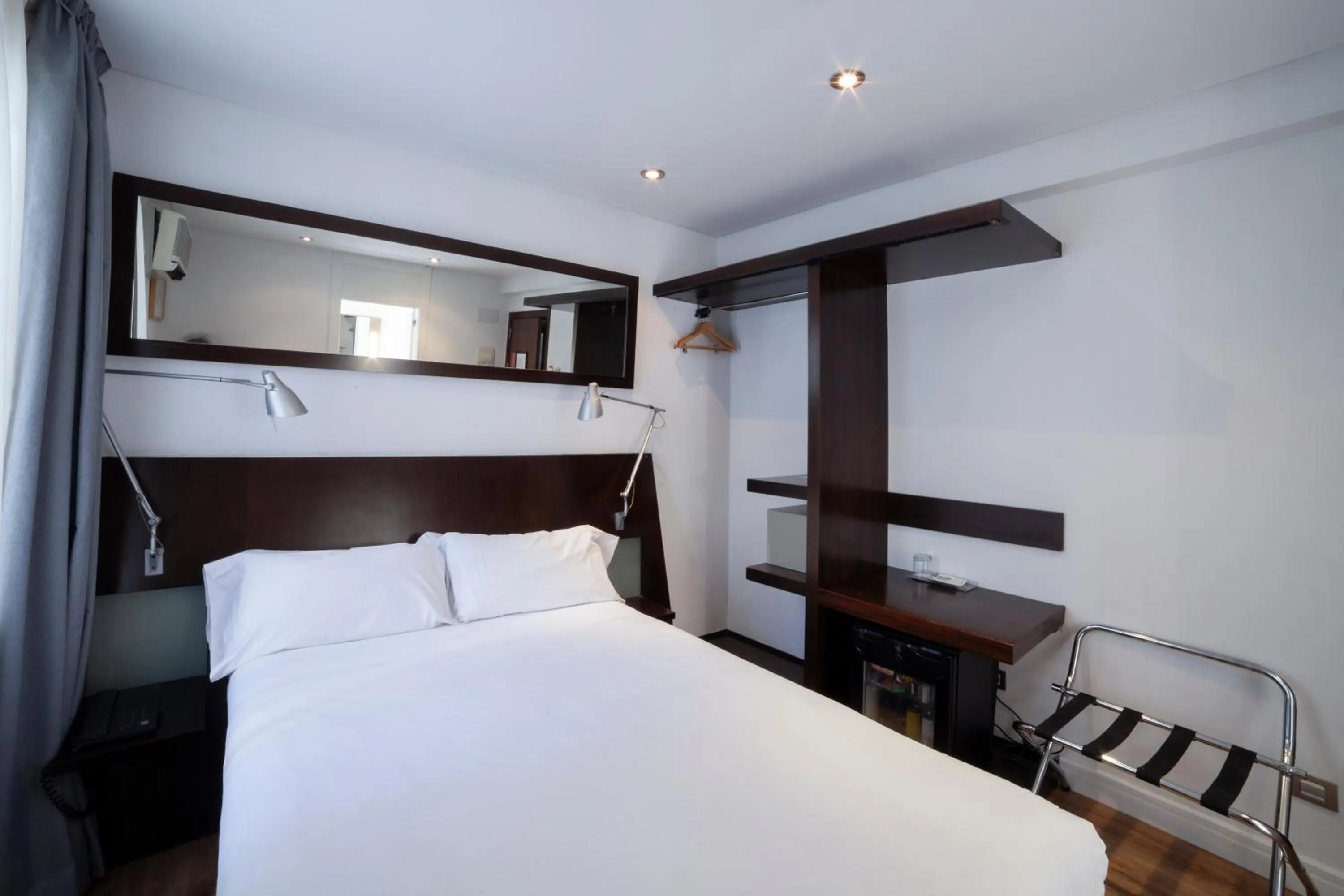 Bed in Petit Palace Arana Bilbao