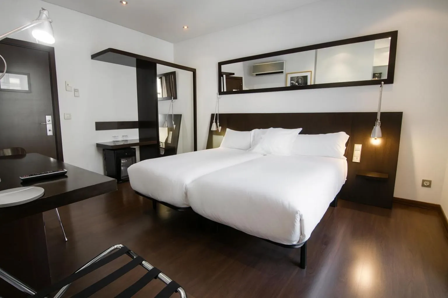 Bedroom, Bed in Petit Palace Arana Bilbao