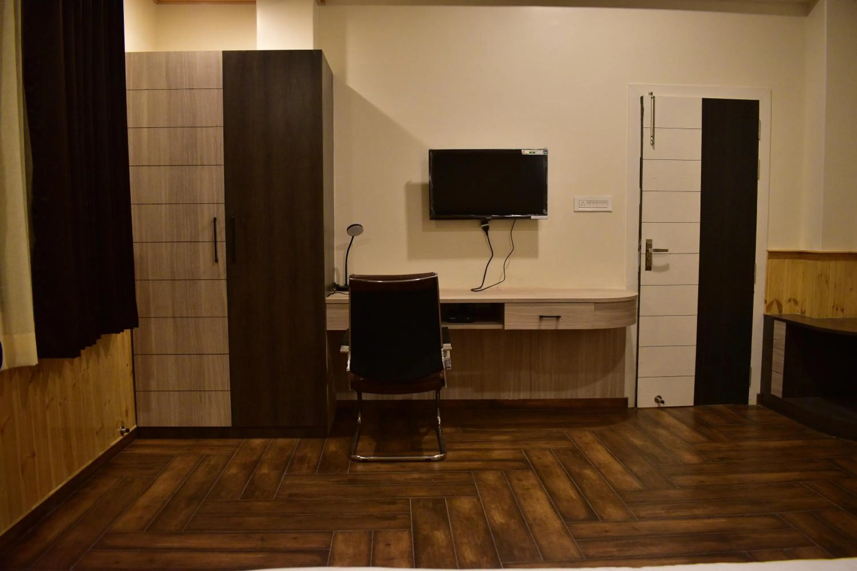 TV and multimedia in HOTEL MONTANA VYOO