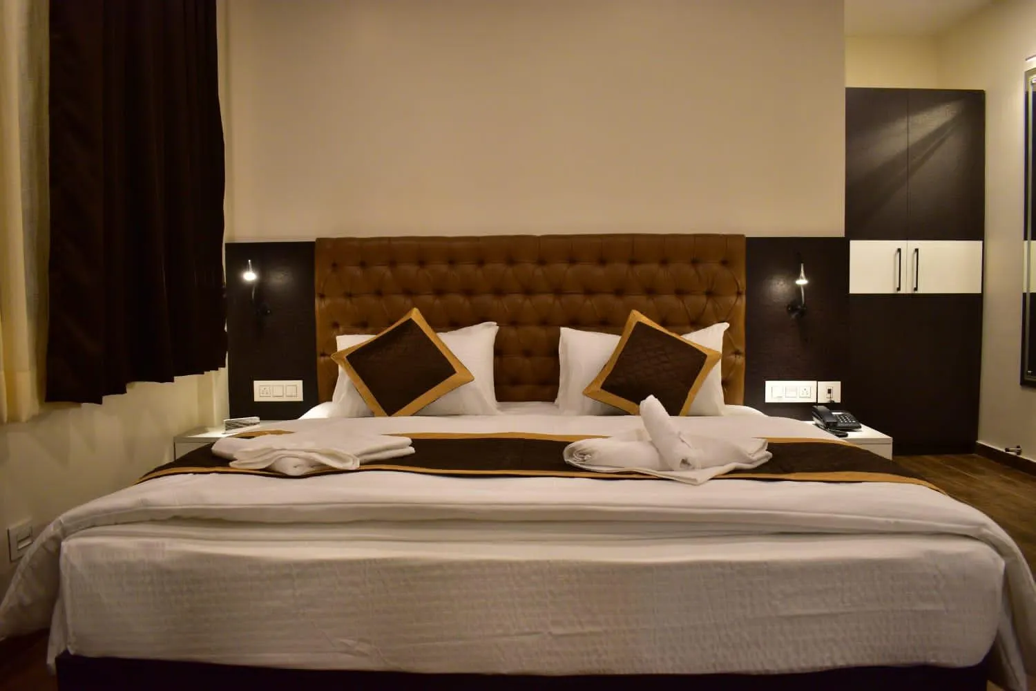 Bed in HOTEL MONTANA VYOO