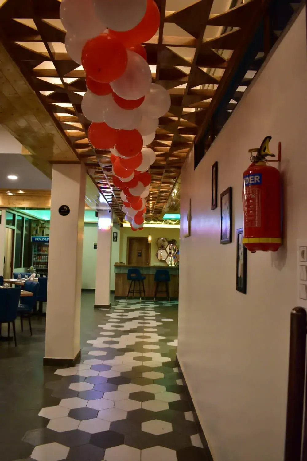 Restaurant/places to eat in HOTEL MONTANA VYOO Restaurant/places to eat in HOTEL MONTANA VYOO