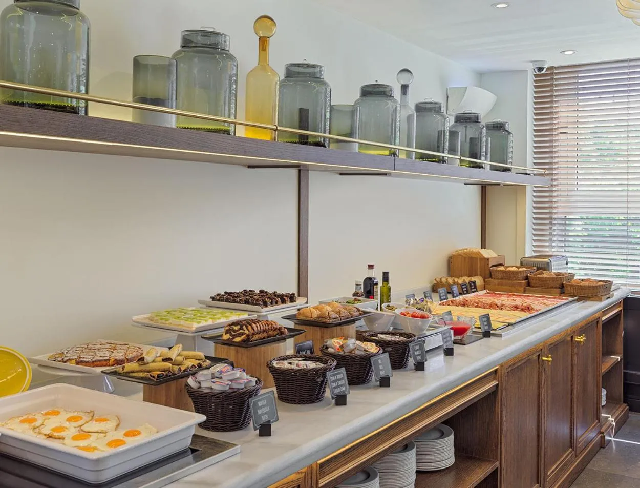 Breakfast in H10 Itaca