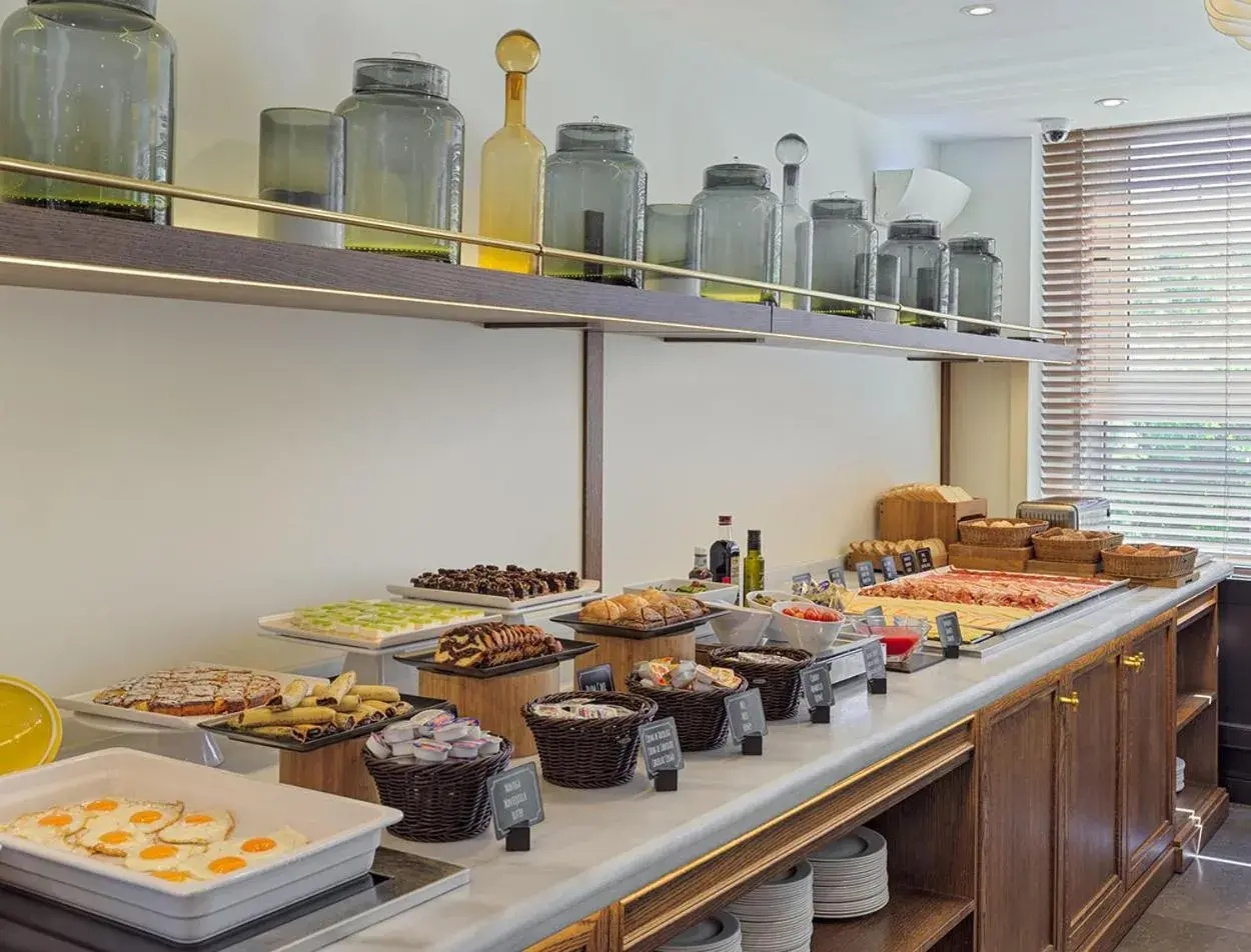 Breakfast in H10 Itaca Breakfast in H10 Itaca