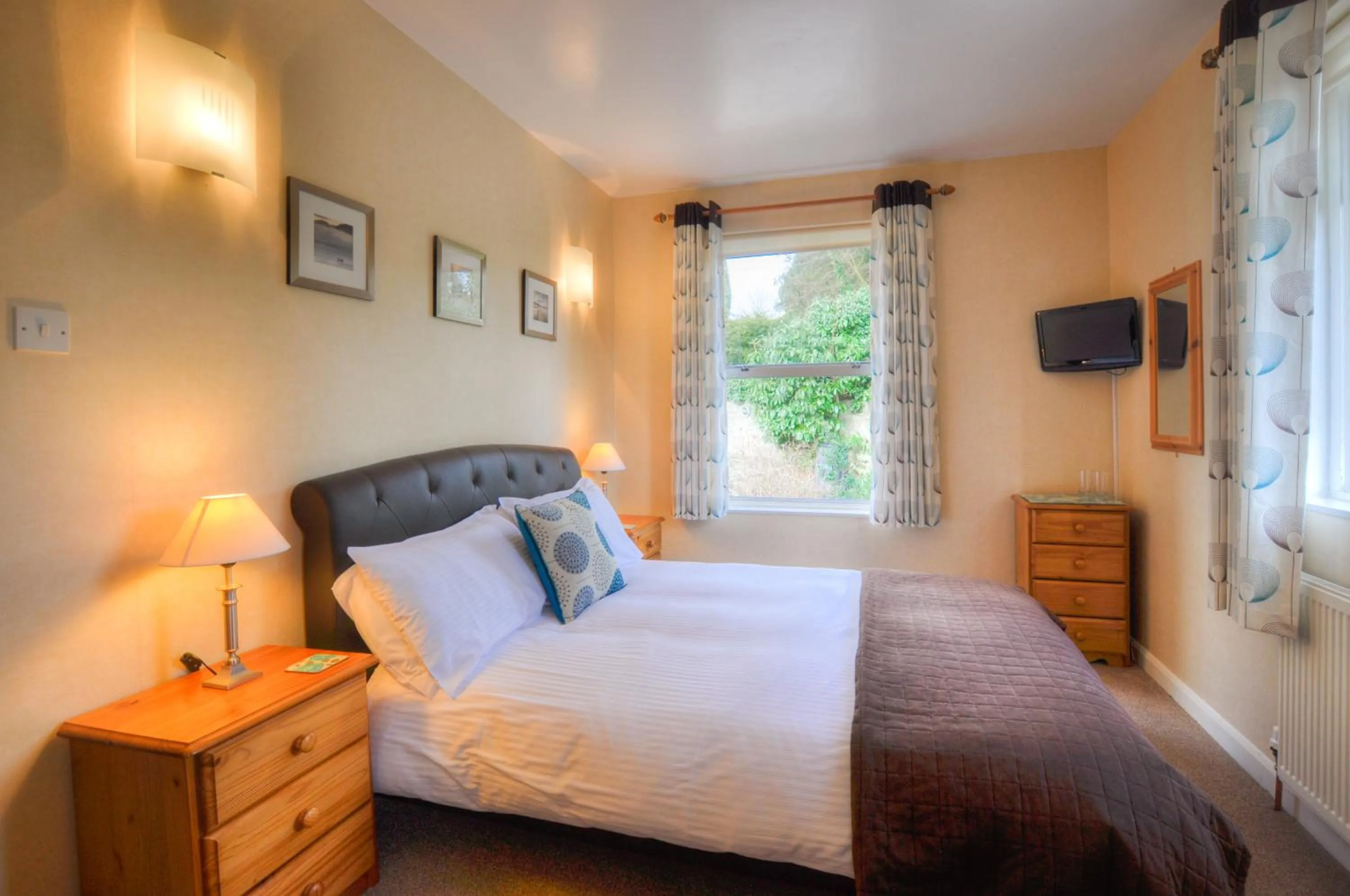 Bed in Avron House