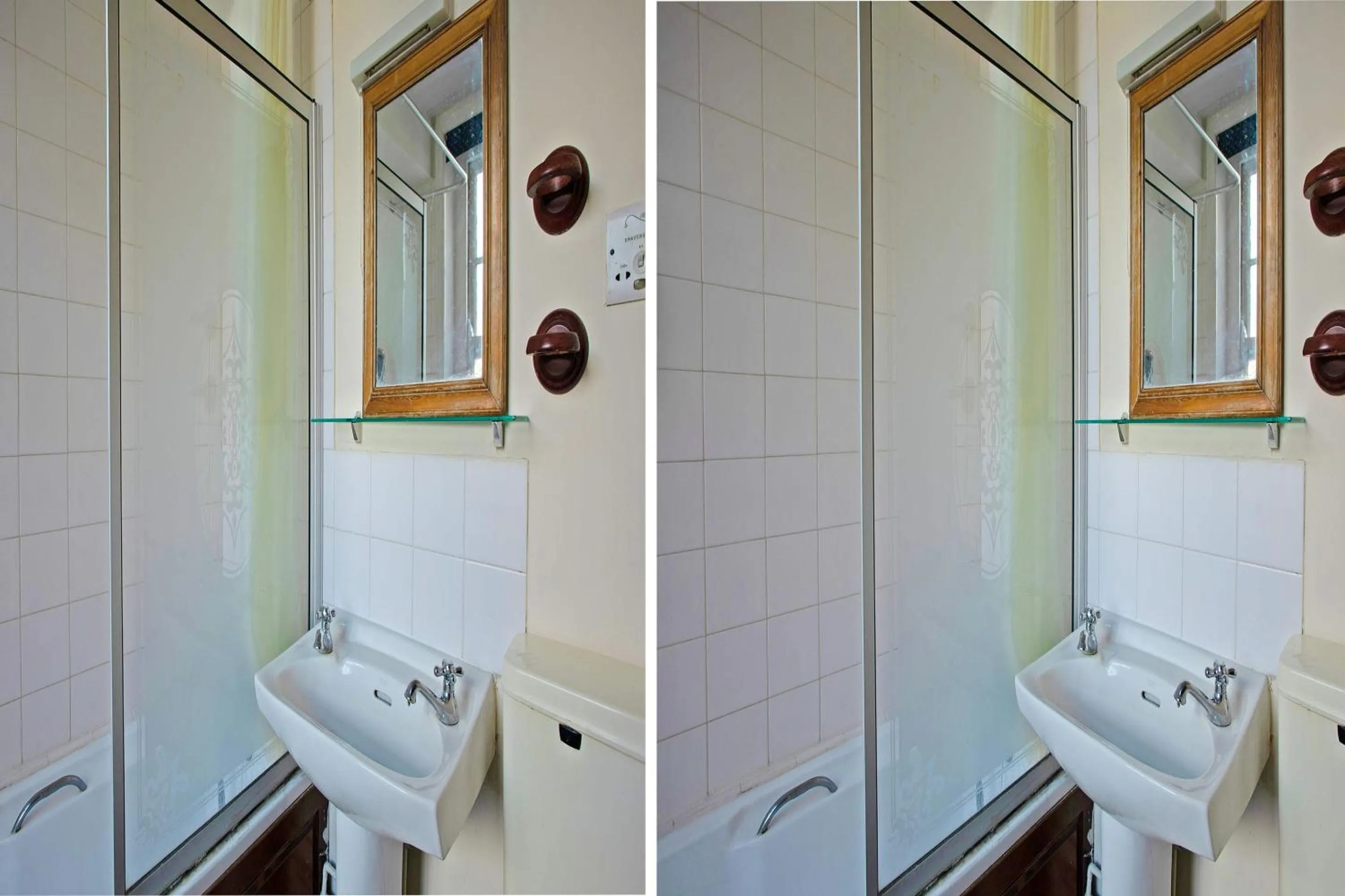 Bathroom in Great White Horse Hotel