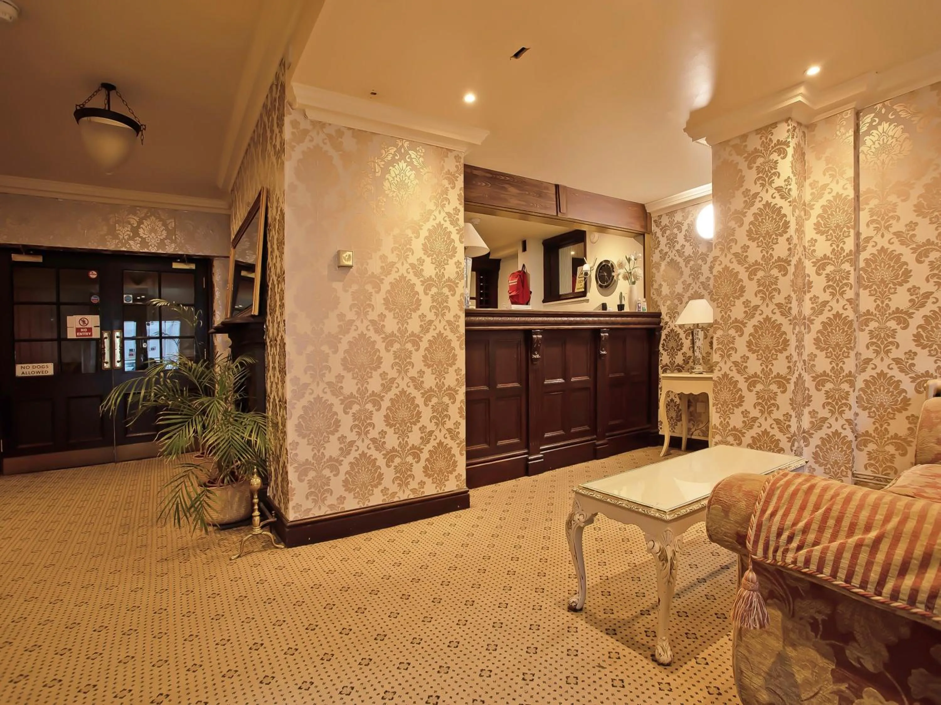 Lobby or reception in Great White Horse Hotel