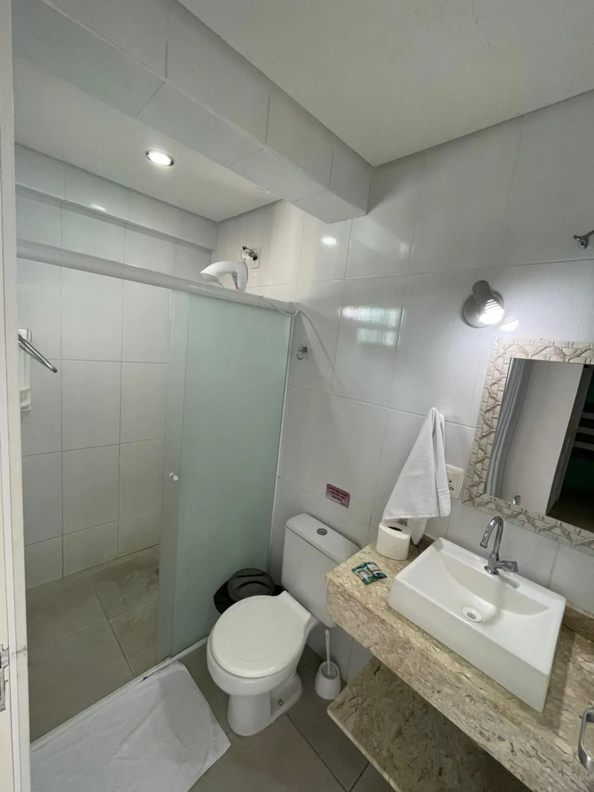 Toilet in Pousada Recanto Armação