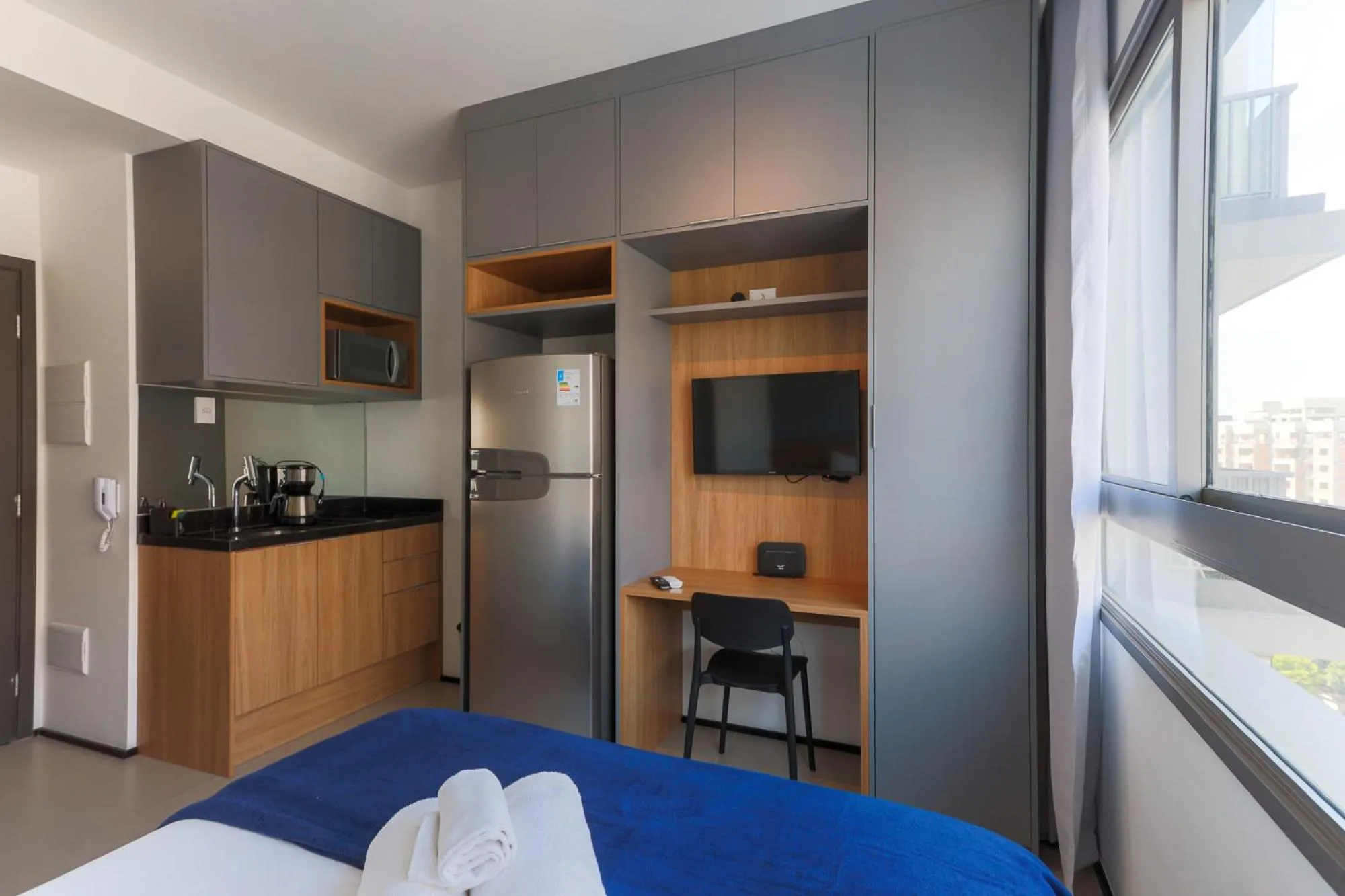 Kitchen or kitchenette in 360 VN Turiassú by Housi