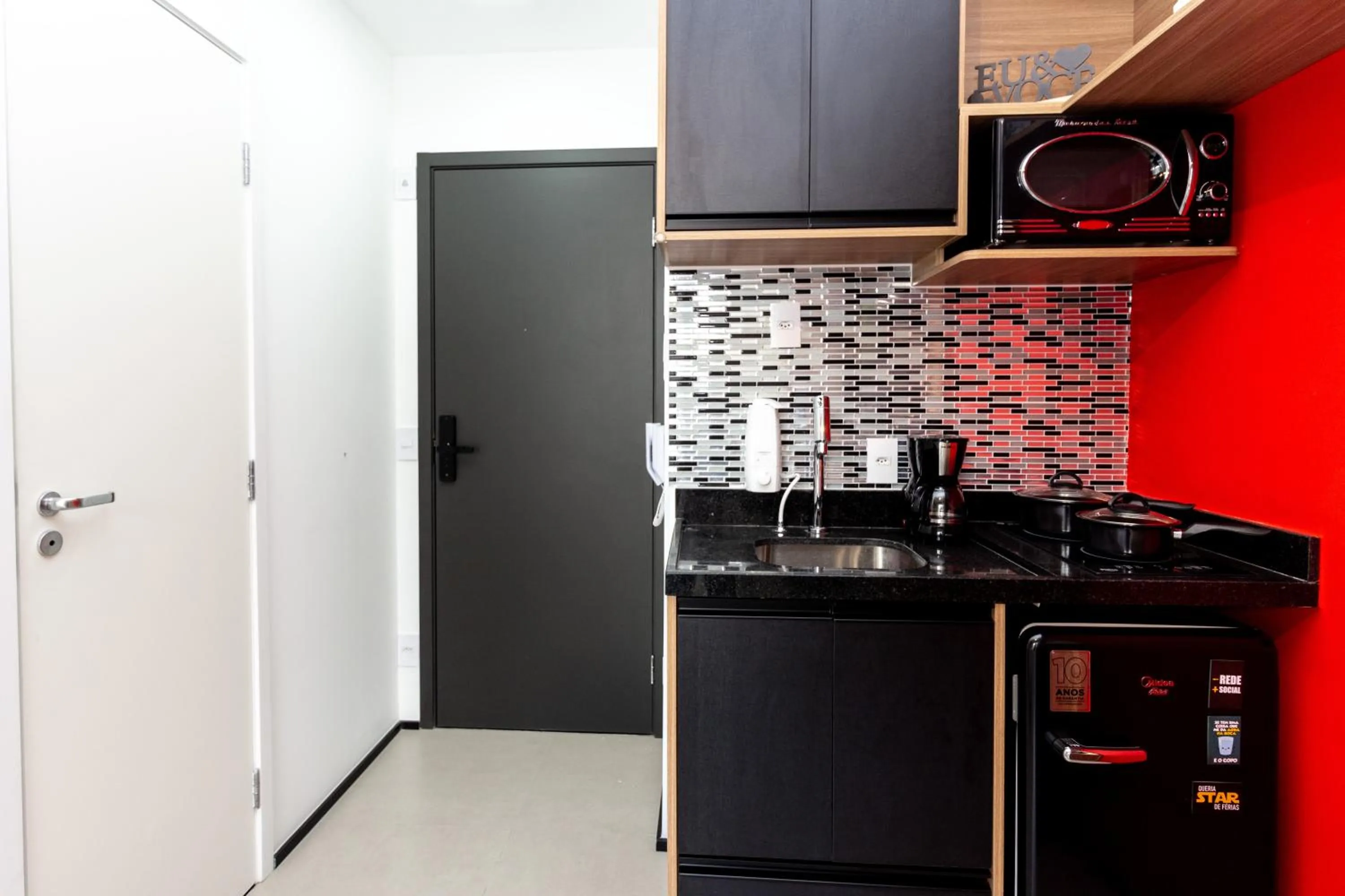 Kitchen or kitchenette in 360 VN Turiassú by Housi