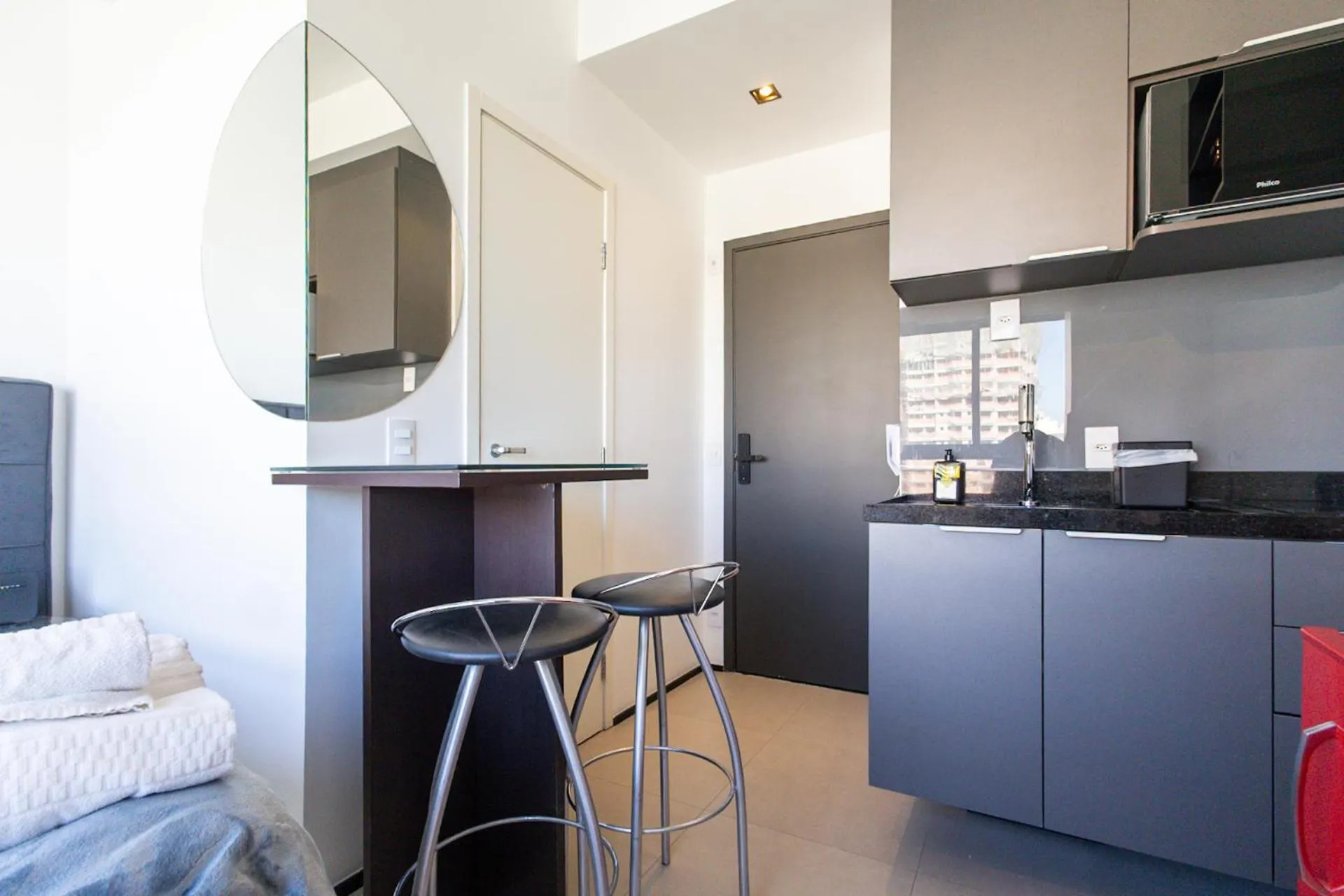 Kitchen or kitchenette in 360 VN Turiassú by Housi