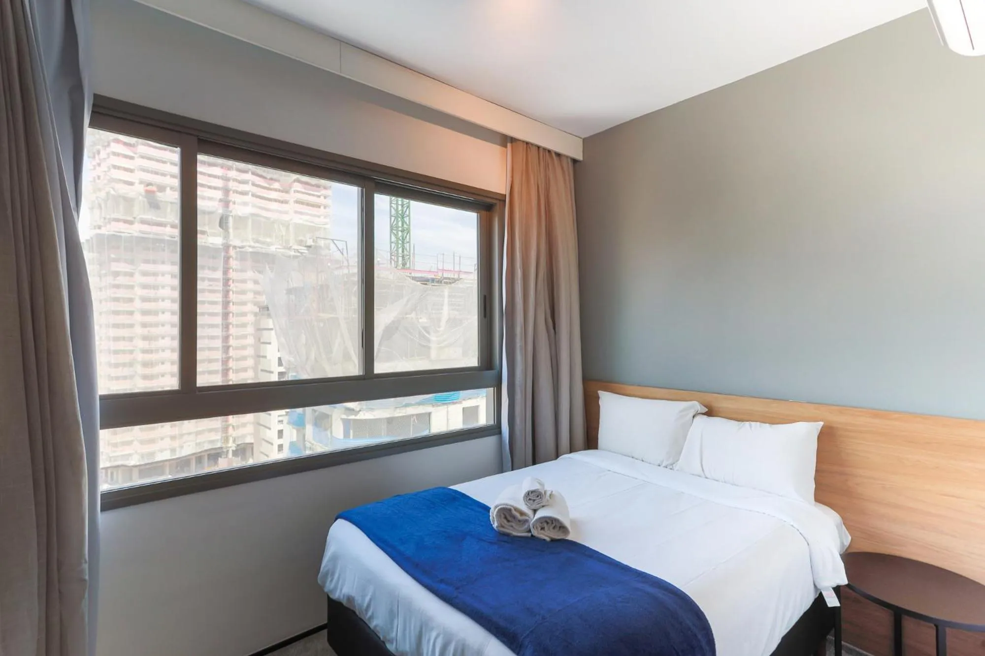 Bedroom, Bed in 360 VN Turiassú by Housi